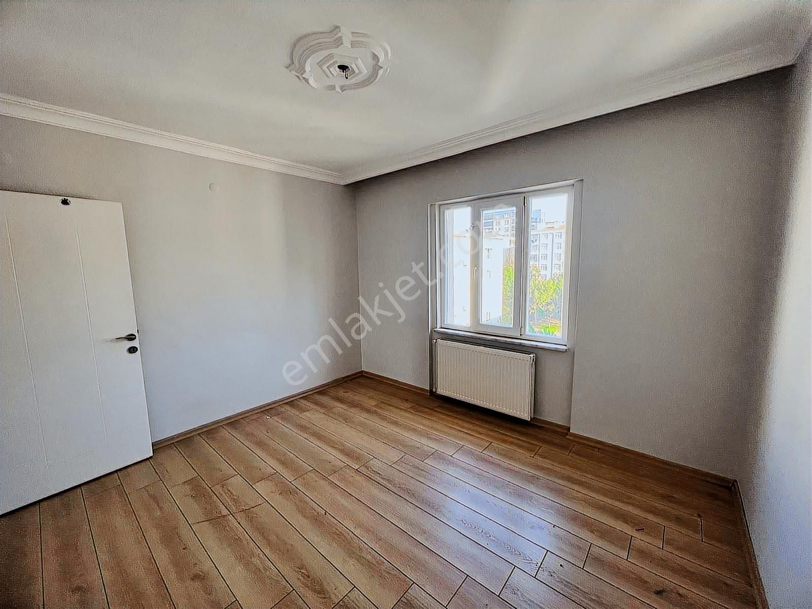 Esen'den Cumhuriyet Mah. Bakımlı Kiralık Daire - Görsel 19