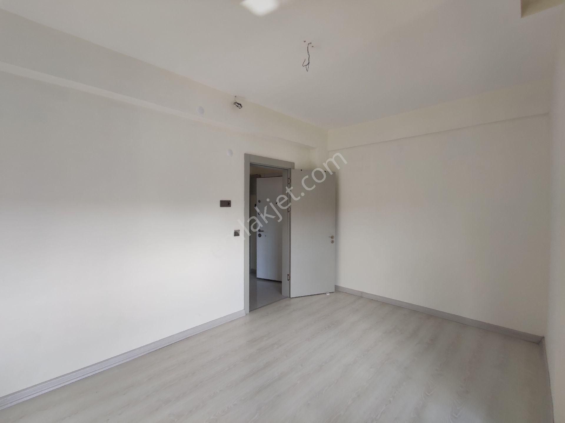 Qzen Den Hastahane Yakını 55 M2 1+1 Daıre - Görsel 5