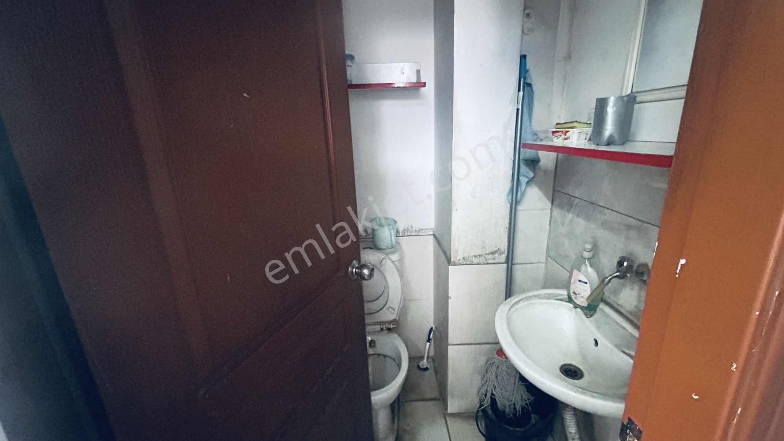 Fener Mahallesinde Merkezi Konumda Kiralık Boş Dükkan - Görsel 10