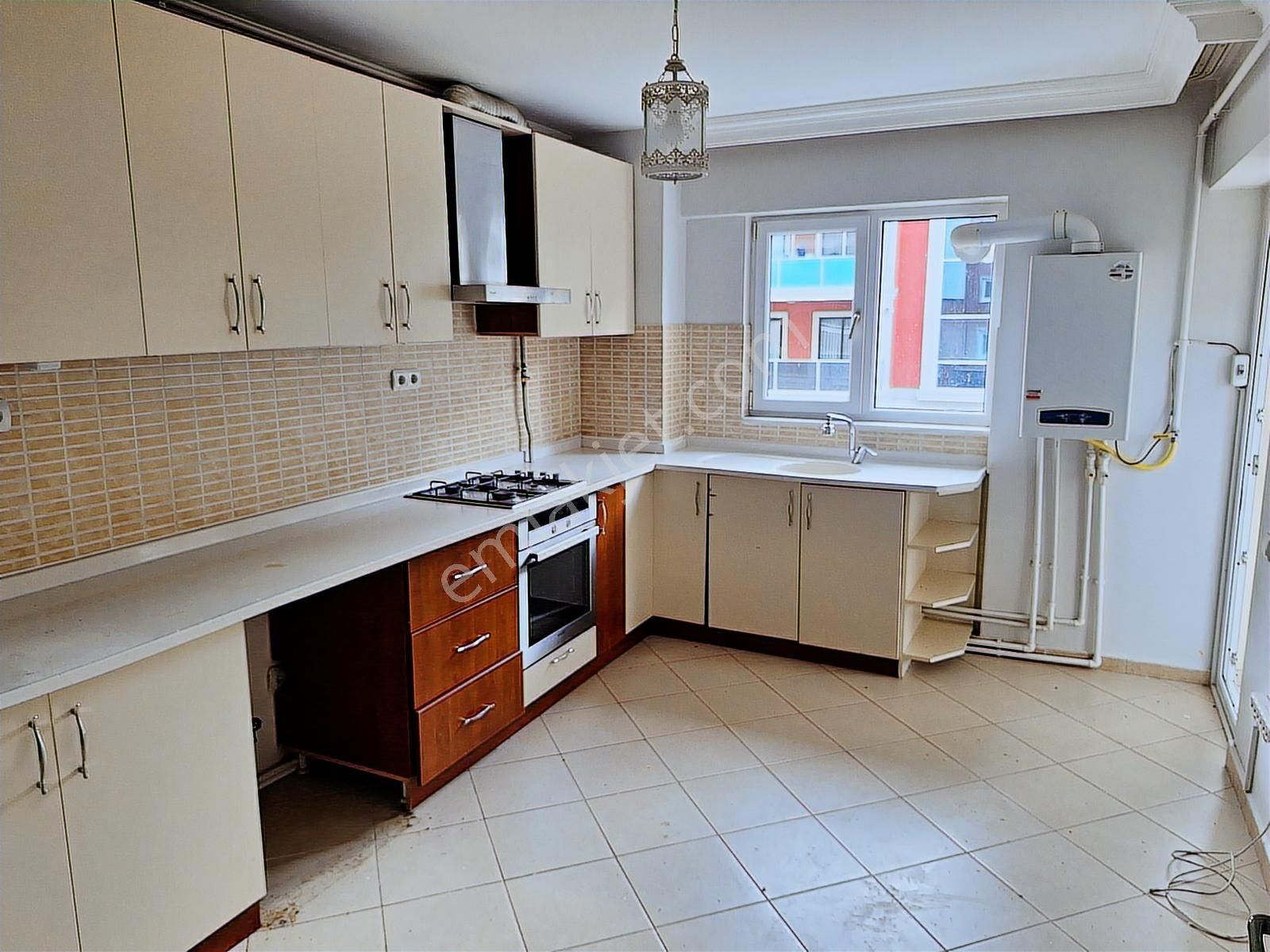 Esen'den Esentepe'de Havuzlu Site İçi Arakat Kiralık Daire - Görsel 6