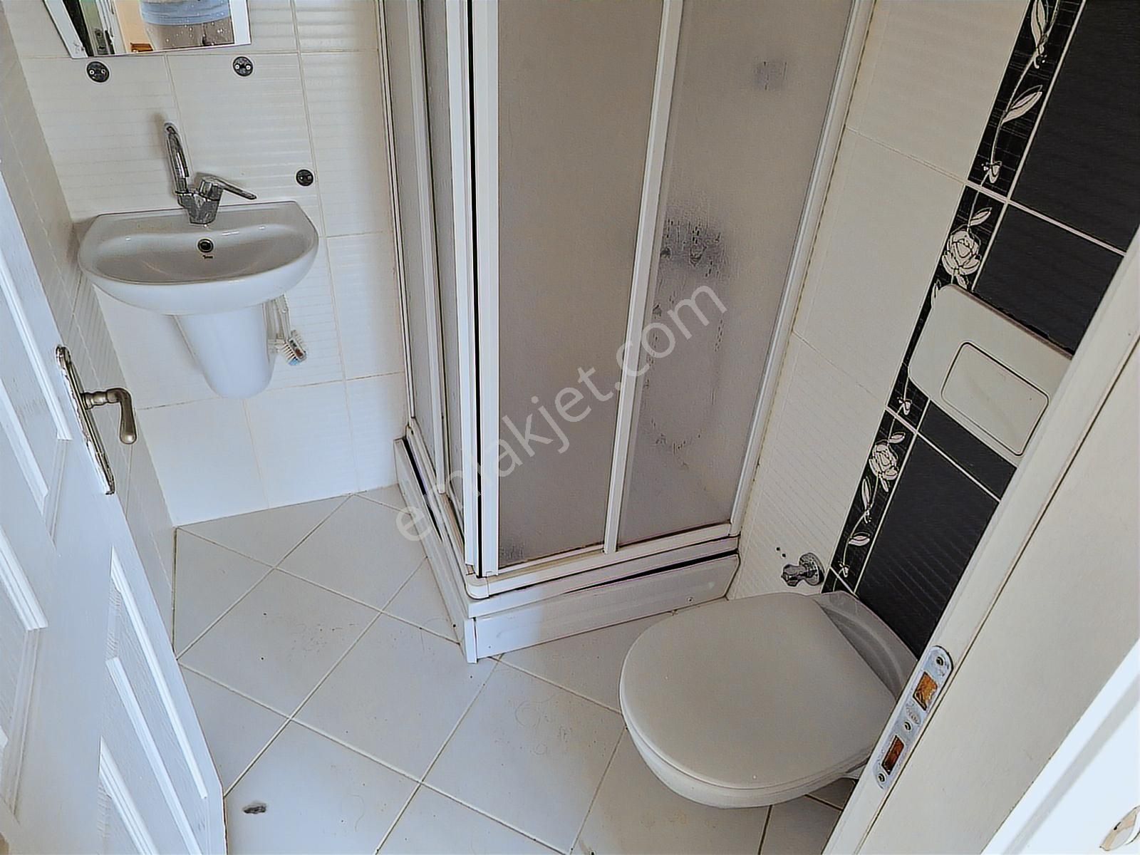 Esen'den Esentepe'de Havuzlu Site İçi Arakat Kiralık Daire - Görsel 12