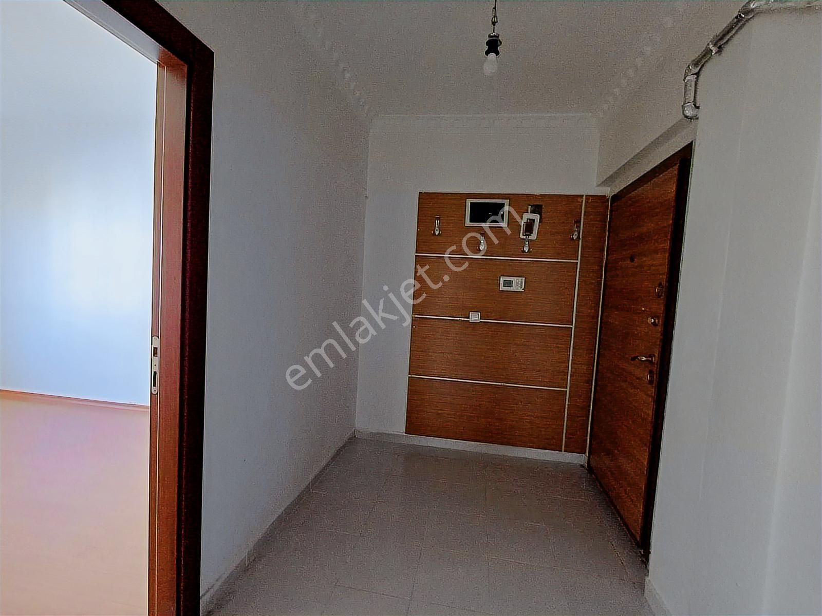 Bedirhan Emlak Tan K.ören Karakaya Da 3+1 Kat 2 De Merkezde - Görsel 13