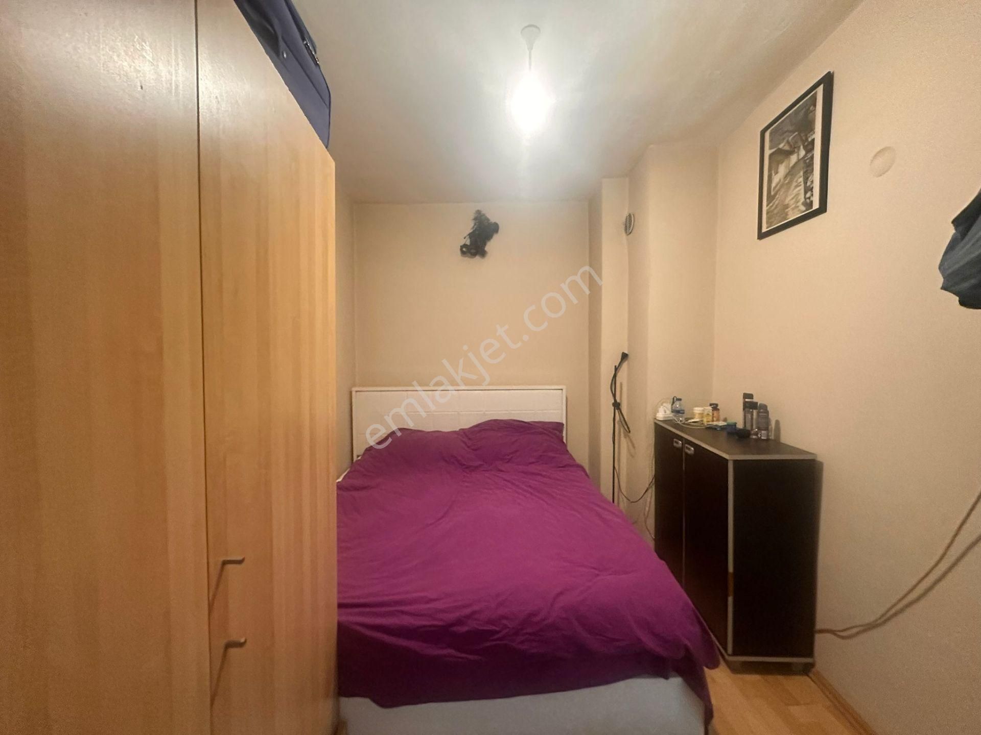 Mithatpaşa Mah 200 Sokakta 2+1 Kiralık Daire - Görsel 18