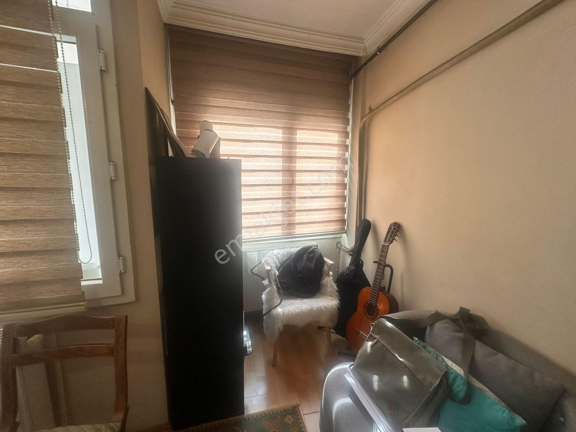 Mithatpaşa Mah 200 Sokakta 2+1 Kiralık Daire - Görsel 20