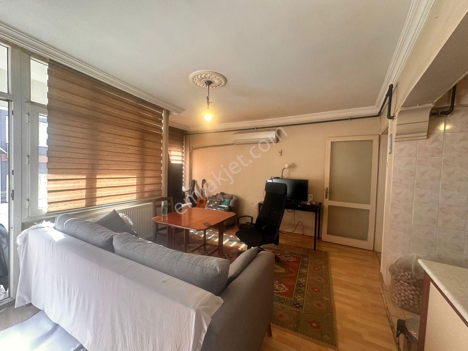 Mithatpaşa Mah 200 Sokakta 2+1 Kiralık Daire - Görsel 21