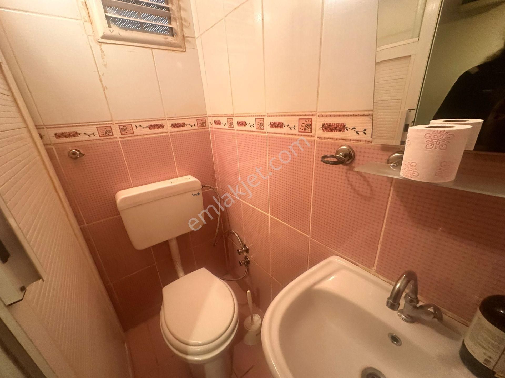 Mithatpaşa Mah 200 Sokakta 2+1 Kiralık Daire - Görsel 28