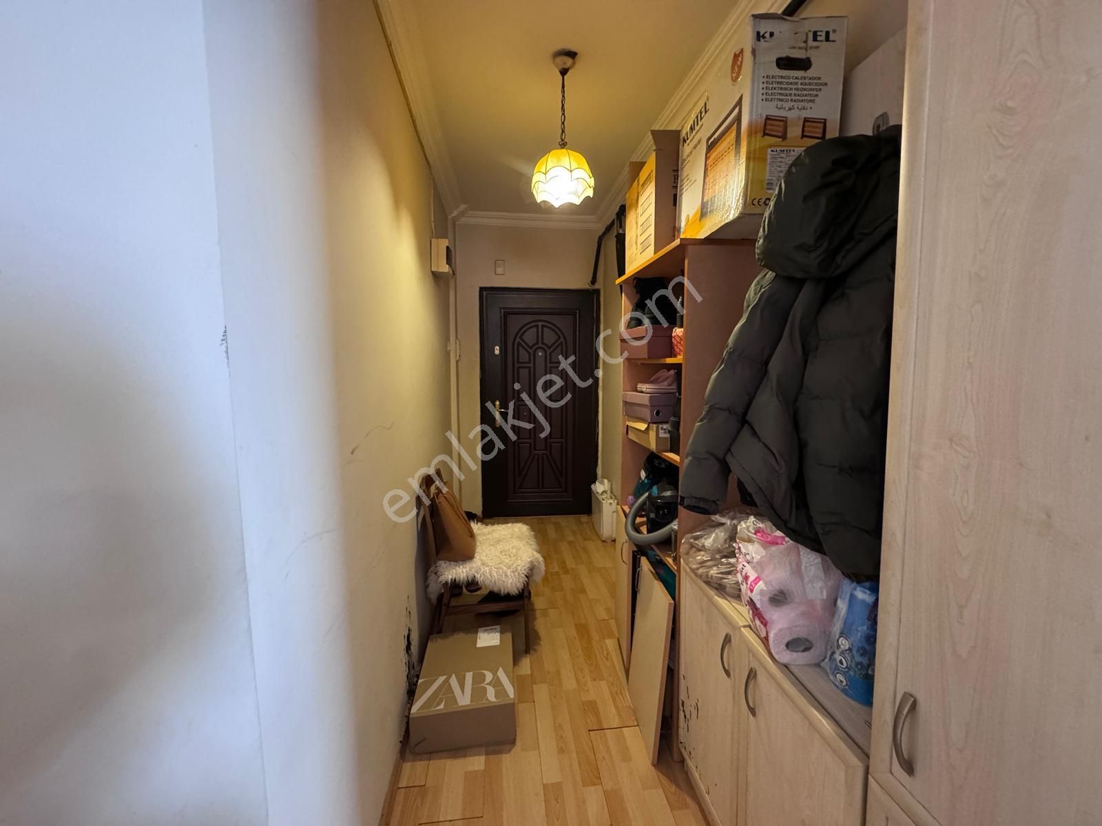 Mithatpaşa Mah 200 Sokakta 2+1 Kiralık Daire - Görsel 3