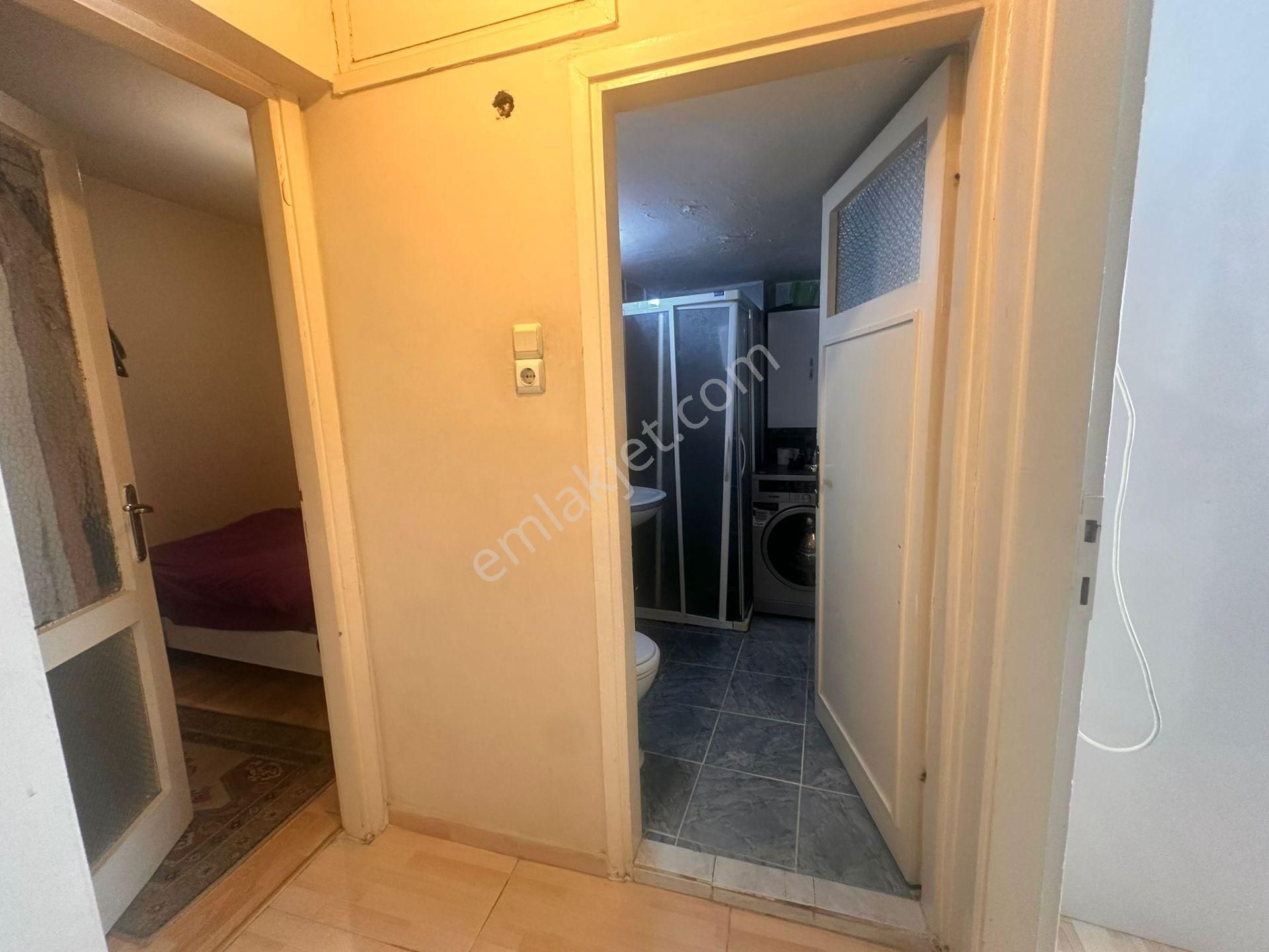 Mithatpaşa Mah 200 Sokakta 2+1 Kiralık Daire - Görsel 16