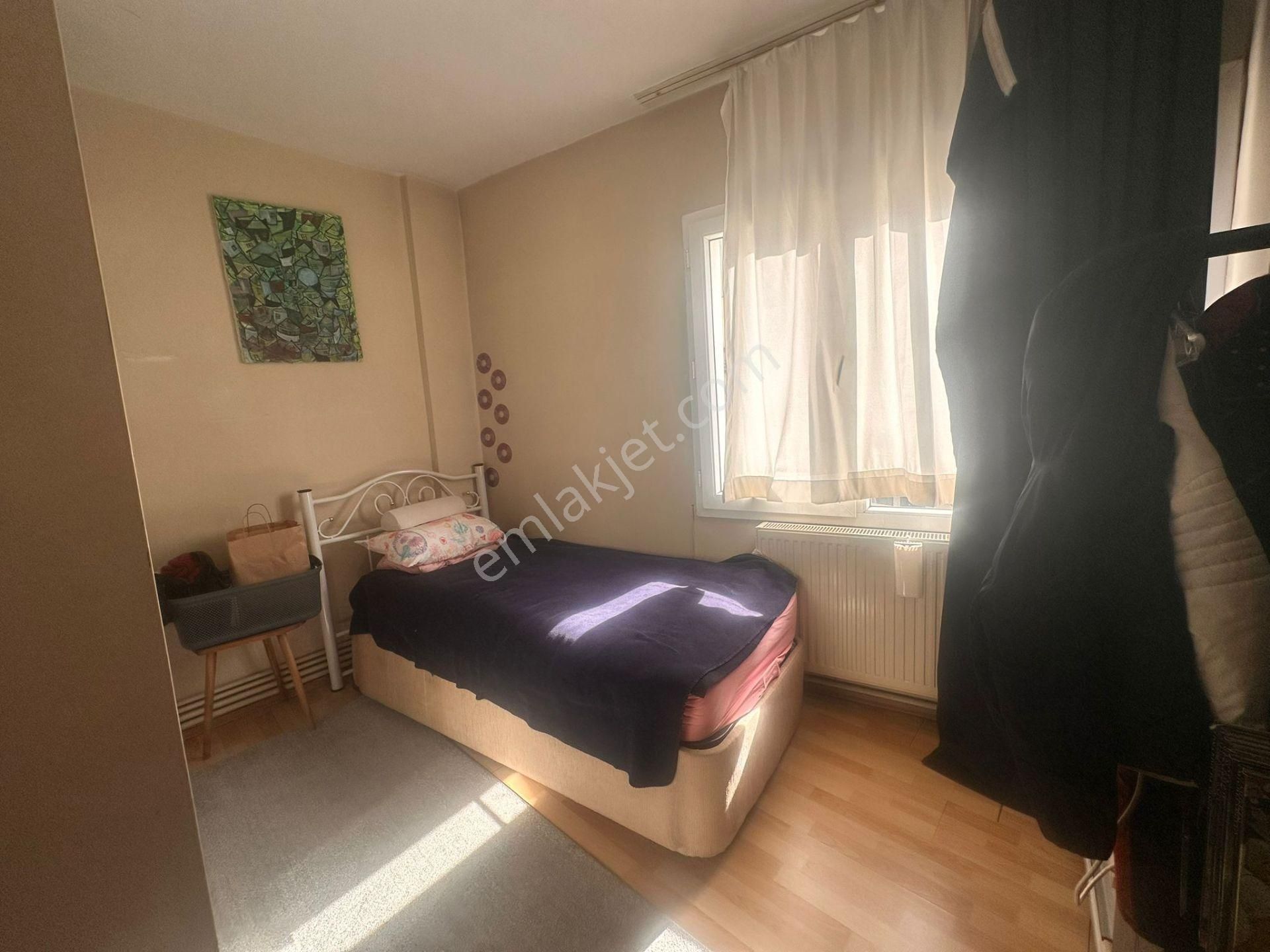 Mithatpaşa Mah 200 Sokakta 2+1 Kiralık Daire - Görsel 13