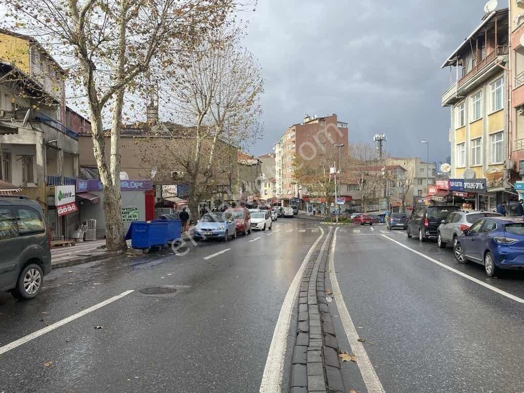 Beylerbeyi Cadde Üzerinde Kiralık İşyeri - Görsel 2
