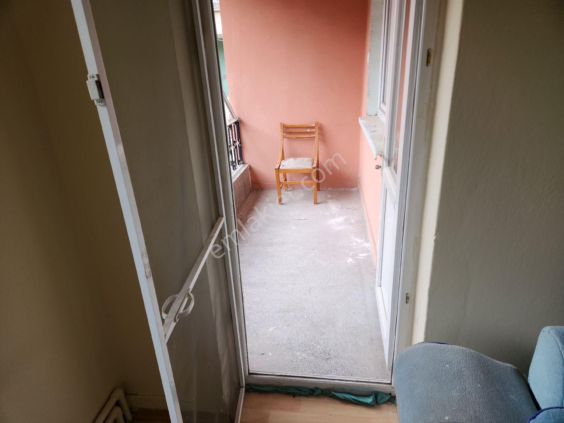 Burak Emlak'dan Kiralık Daire Kurtuluş Bahadırlar Sk. 2+1 Bakımlı - Görsel 4