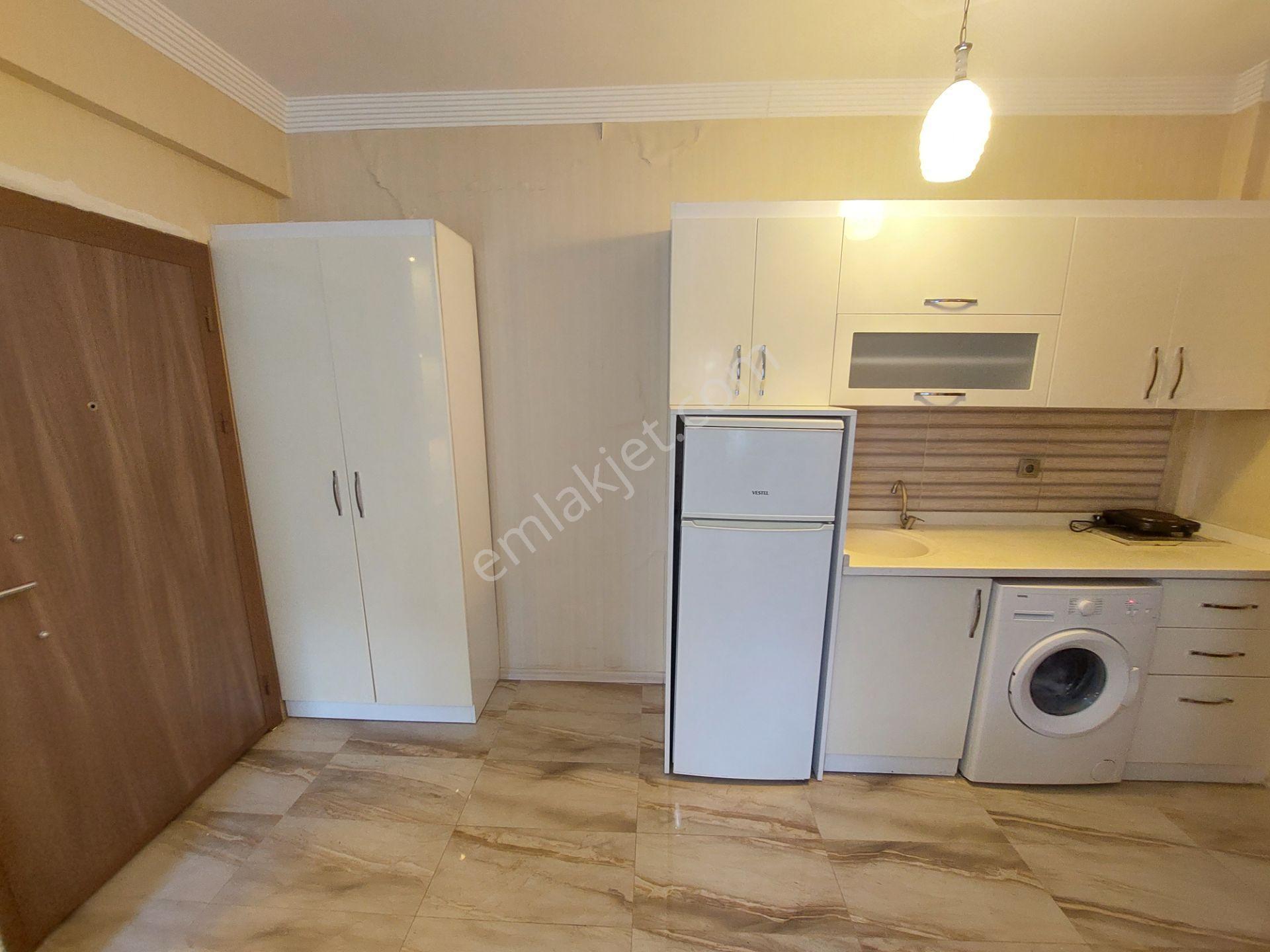 Yeni Rota'dan Uzun Çarşı Karşısı Eşyalı Ve Balkonlu 1+1 Satılık Daire - Görsel 5
