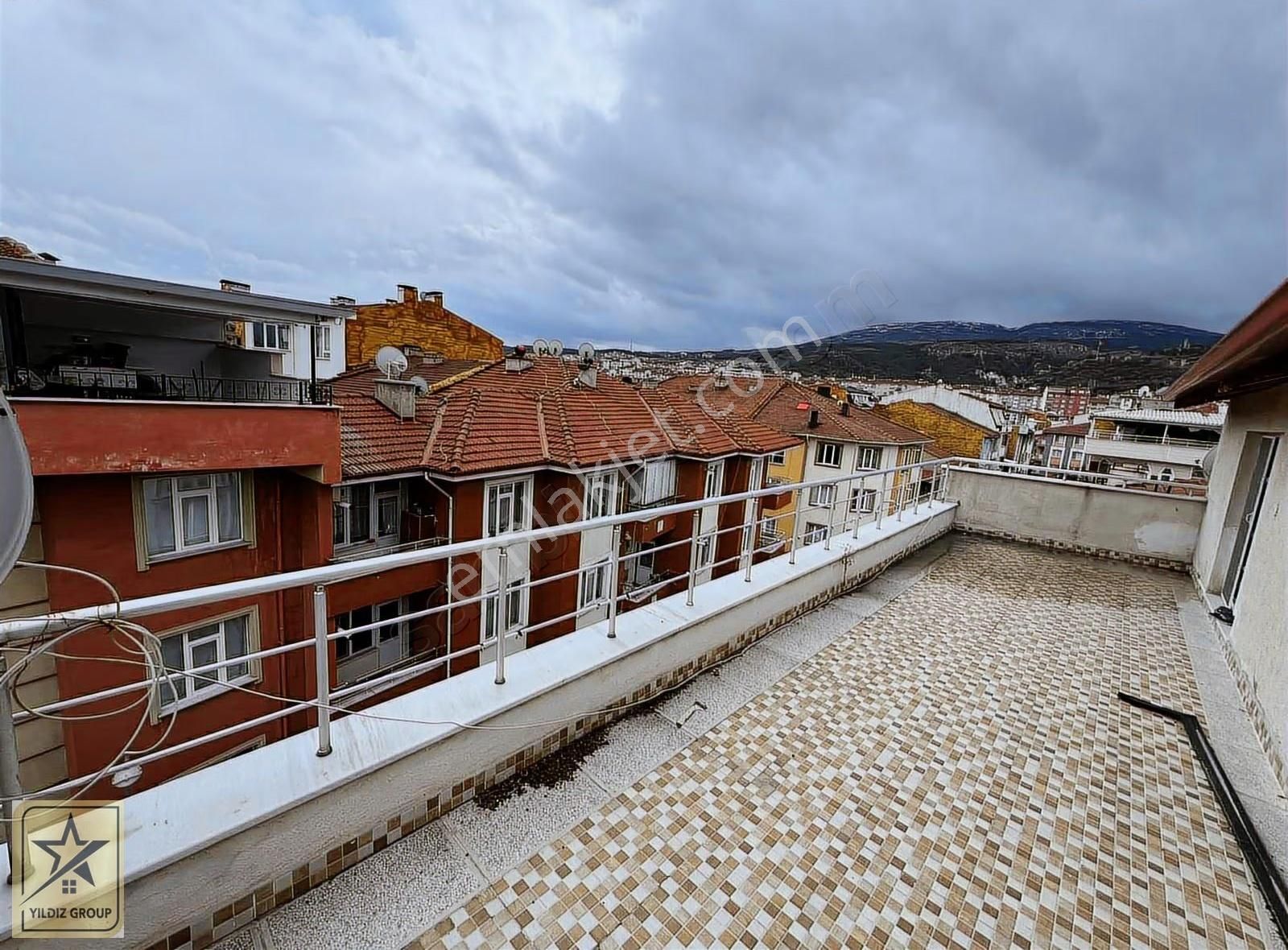 Meydan Mahallesinde 3+1 Bakımlı Geniş Ve Ferah Satılık Daire - Görsel 11