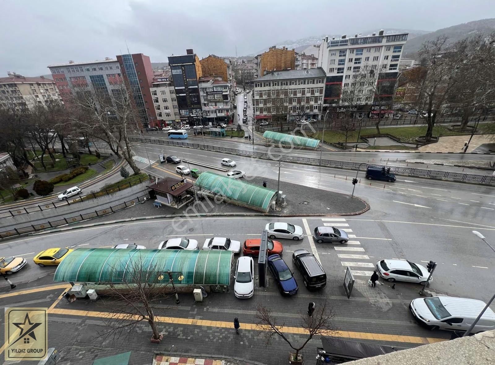 Şehir Merkezinde Penguen Pastanesi Üstünde 2+1 Geniş Daire - Görsel 6