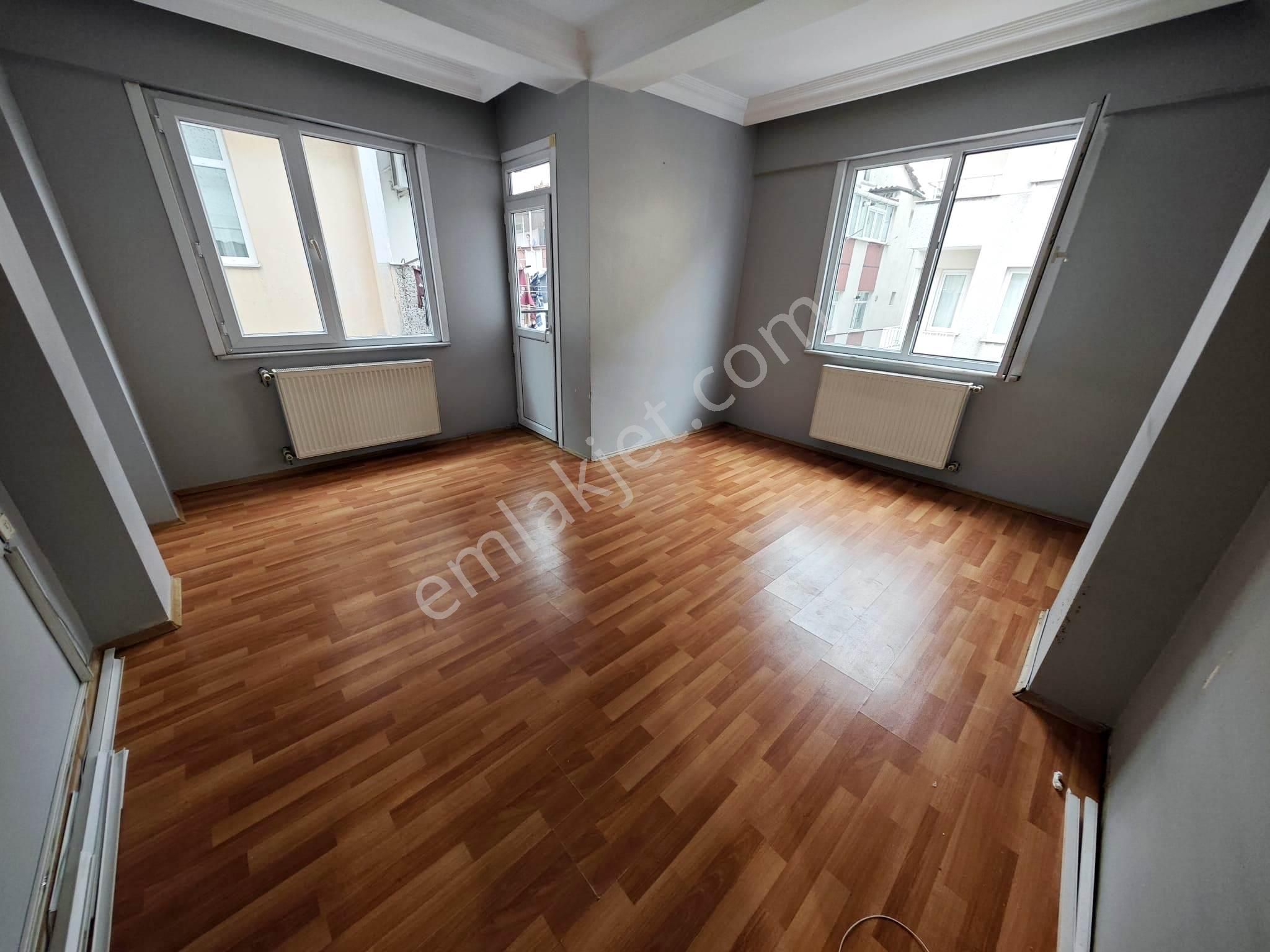 Fatih Emlaktan Çakmak Durağı Yakını Satılık 3. Kat 2+1 Daire - Görsel 2
