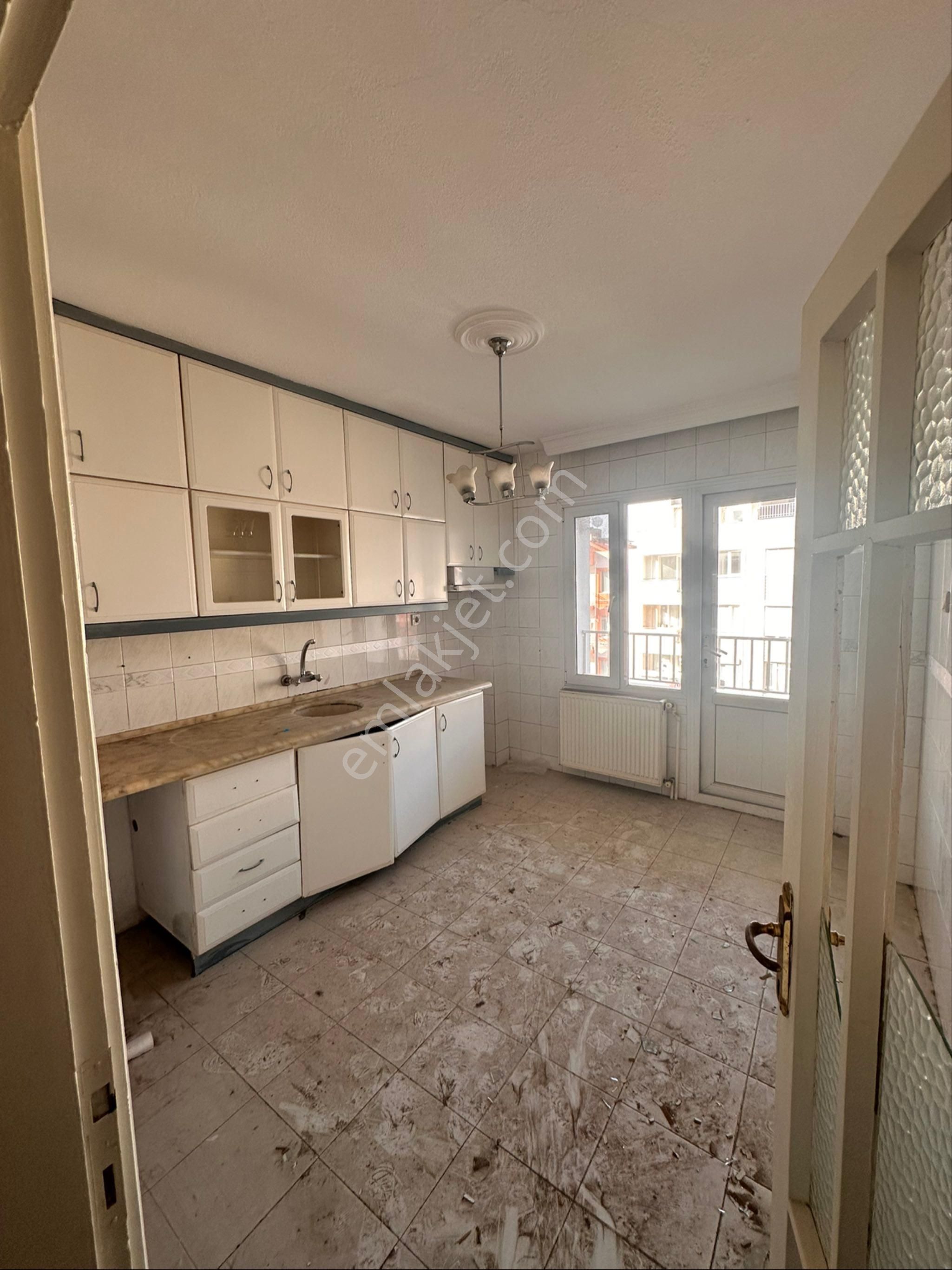 🏡 Bergama Merkezde Satılık 3+1 Geniş Daire – 140 M² - Görsel 5