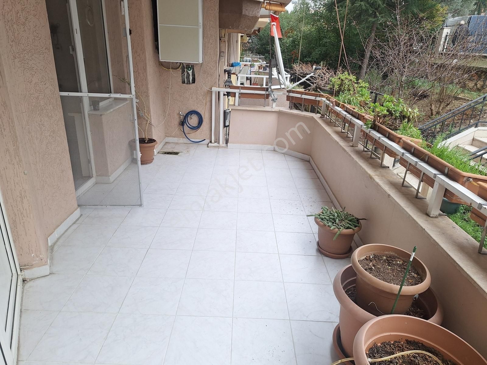 Esen'den Konak'ta Caddeye Cephe Büyük Kiralık Daire - Görsel 12