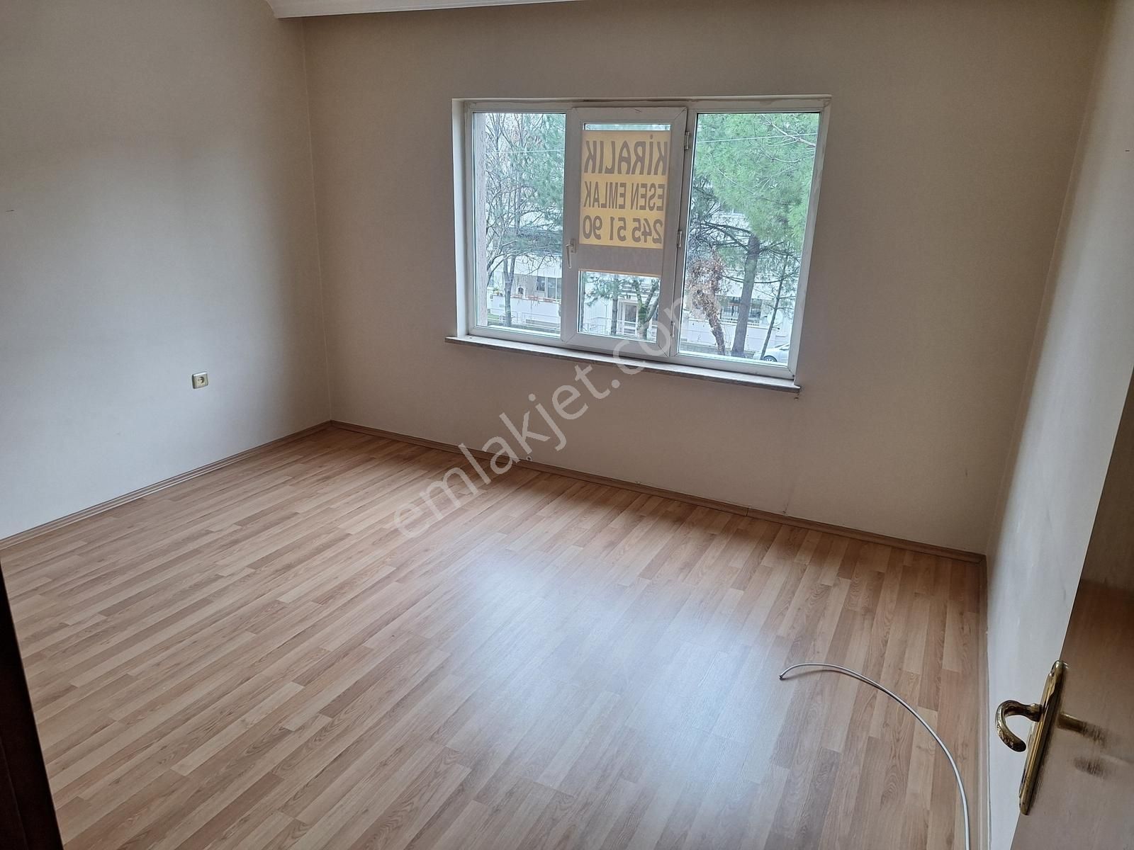 Esen'den Konak'ta Caddeye Cephe Büyük Kiralık Daire - Görsel 5