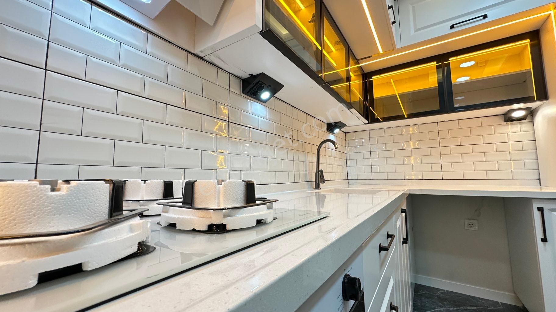 Cantan Emlaktan Akçay'da 2+1, Full Yapılı Denize 250 Mt