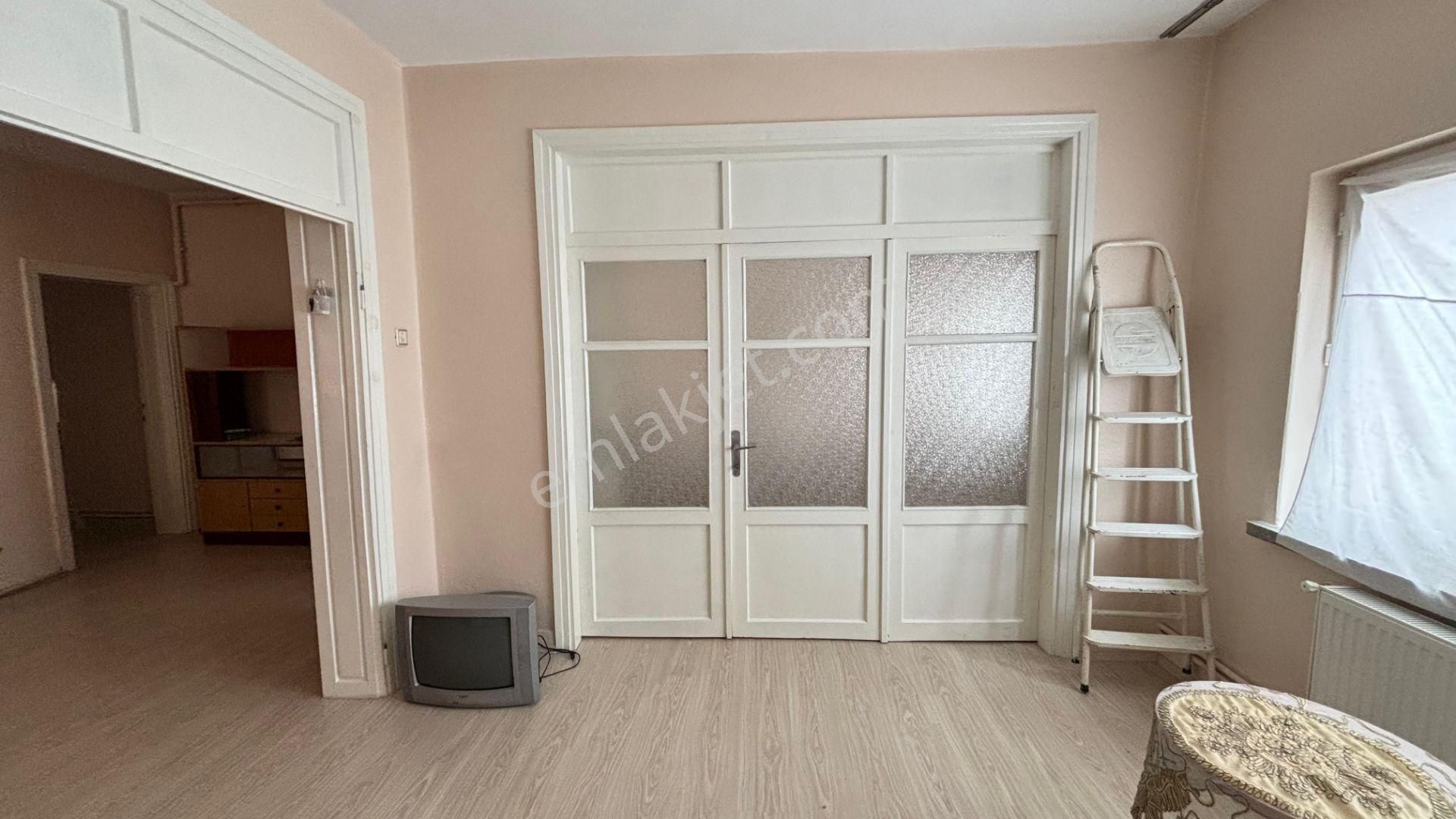 !! Recep Ümit'ten Ertuğrulgazi Mahallesinde Çilem Caddesi Yakını Kelepir 3+1 Fırsat Daire Fç !!! - Görsel 9