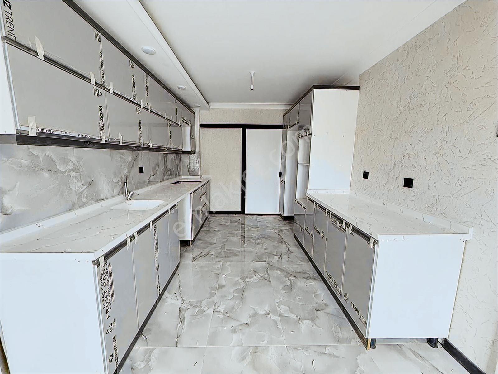 Şentürk Gayrimenkul'den*ultra Lüks Yapılı**orta Kat//sıfır Daire - Görsel 4