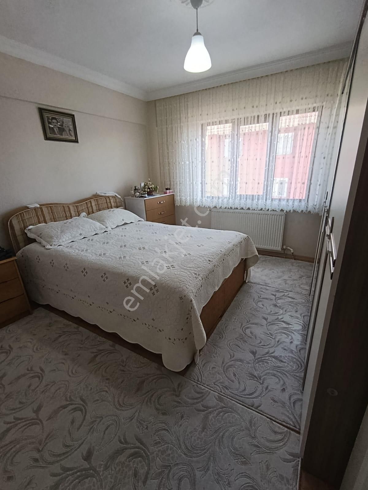 Sincan Törekent Mah'de 3+1 145m2 Genişliğinde Ara Kat Full Yapılı Daire - Görsel 10