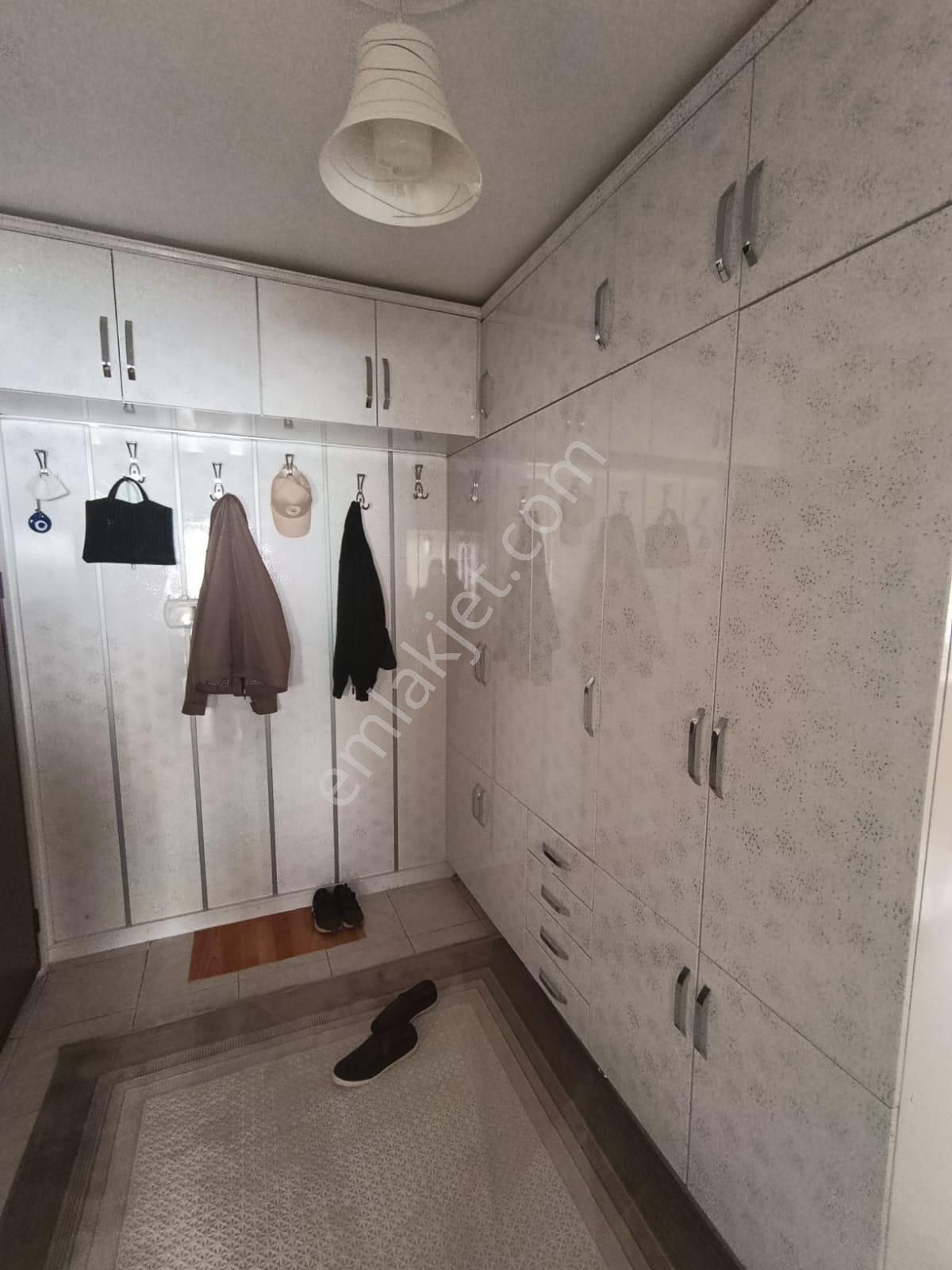 Sincan Törekent Mah'de 3+1 145m2 Genişliğinde Ara Kat Full Yapılı Daire - Görsel 32