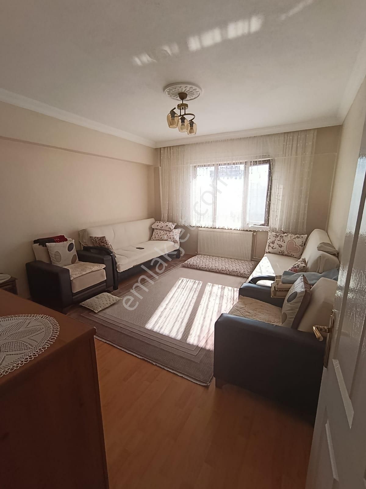 Sincan Törekent Mah'de 3+1 145m2 Genişliğinde Ara Kat Full Yapılı Daire - Görsel 7