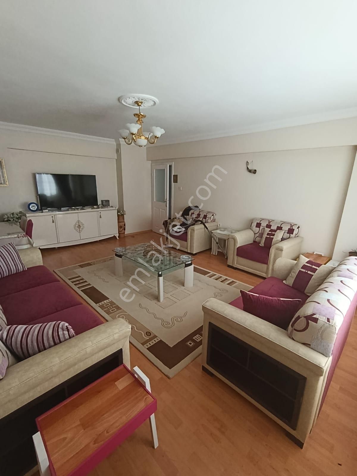 Sincan Törekent Mah'de 3+1 145m2 Genişliğinde Ara Kat Full Yapılı Daire - Görsel 2
