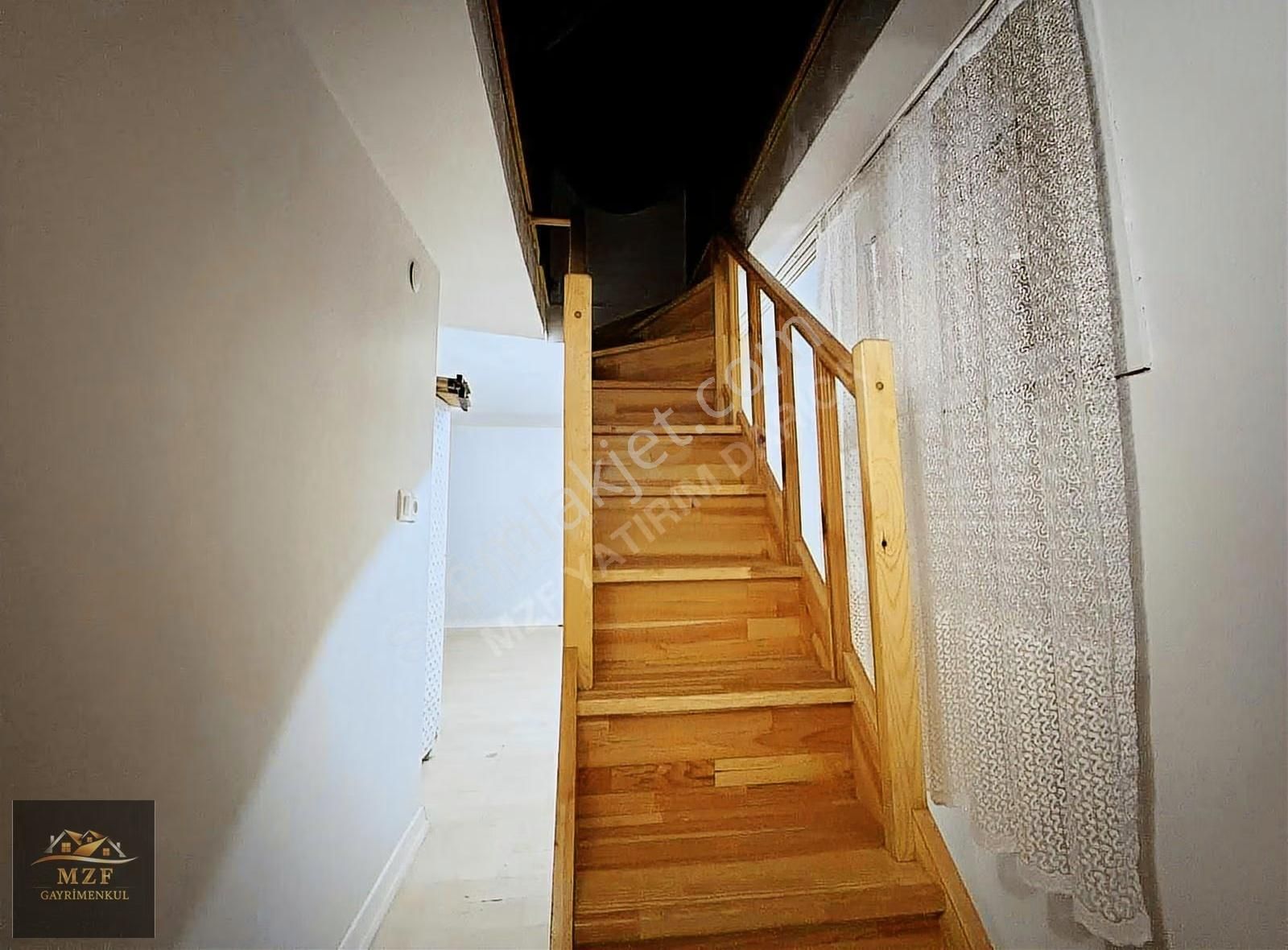 2 Katlı Müstakil Girişli Geniş İçi Yenilenmiş 4+1 Daire - Görsel 33