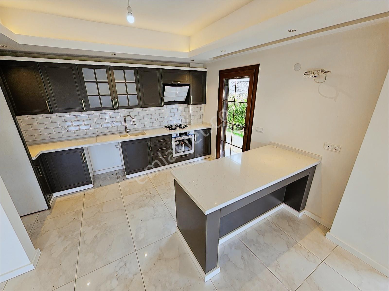 Eu Gayrimenkulden Site İçerisinde Tek Müstakil Villa - Görsel 7