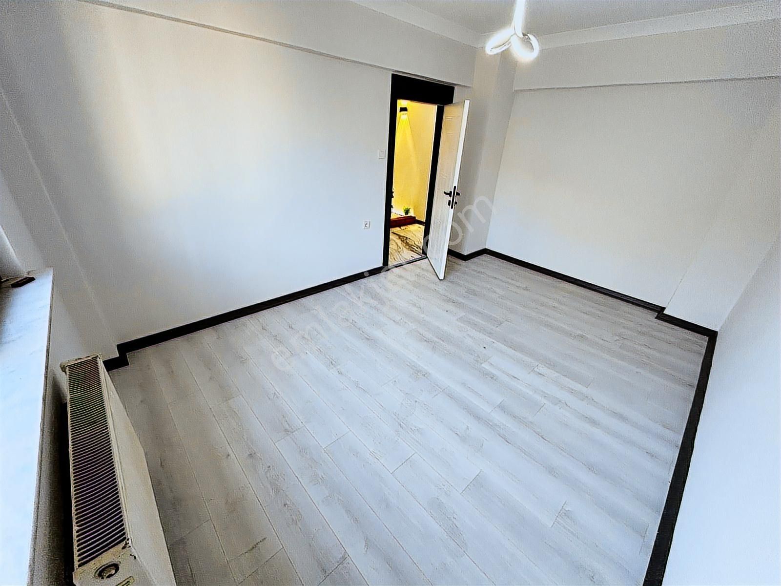 Akşemsettin Mah'de 4+1 Teraslı Full Yapılı Daire - Görsel 5