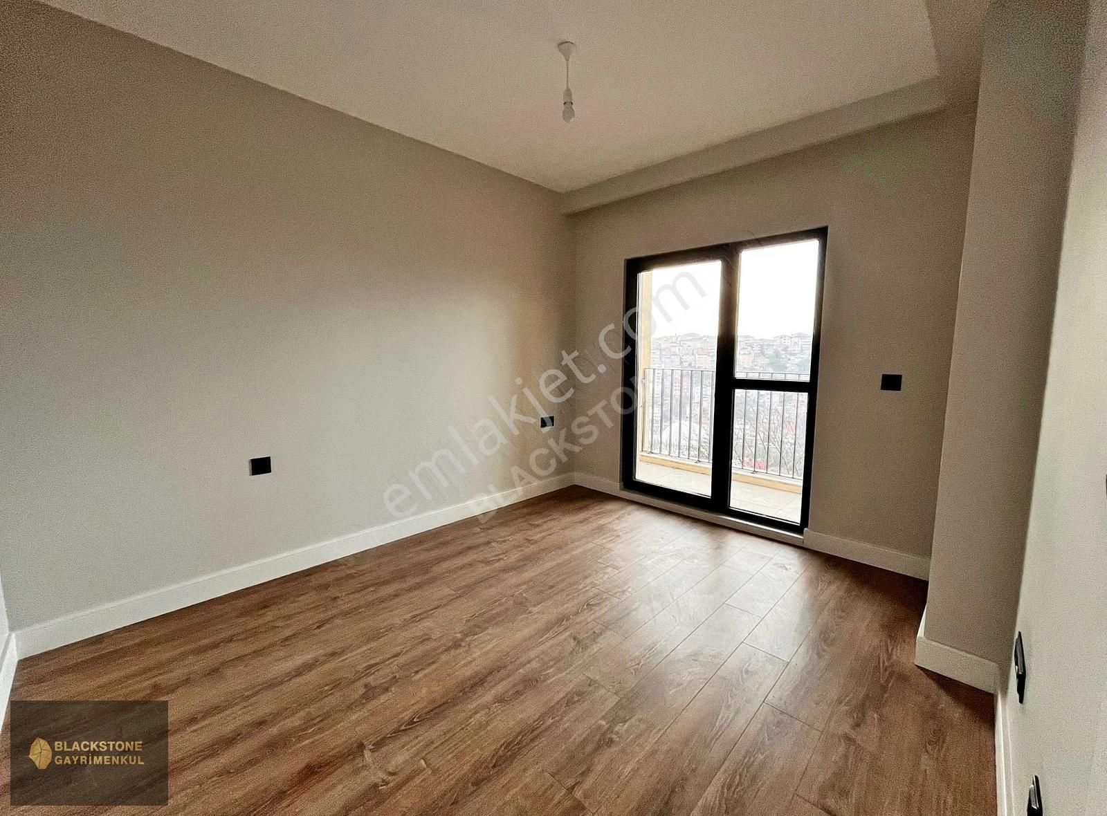 Üsküdar Yeni Çamlıca Konutları 1+1 Kiralık Manzaralı Daire - Görsel 31