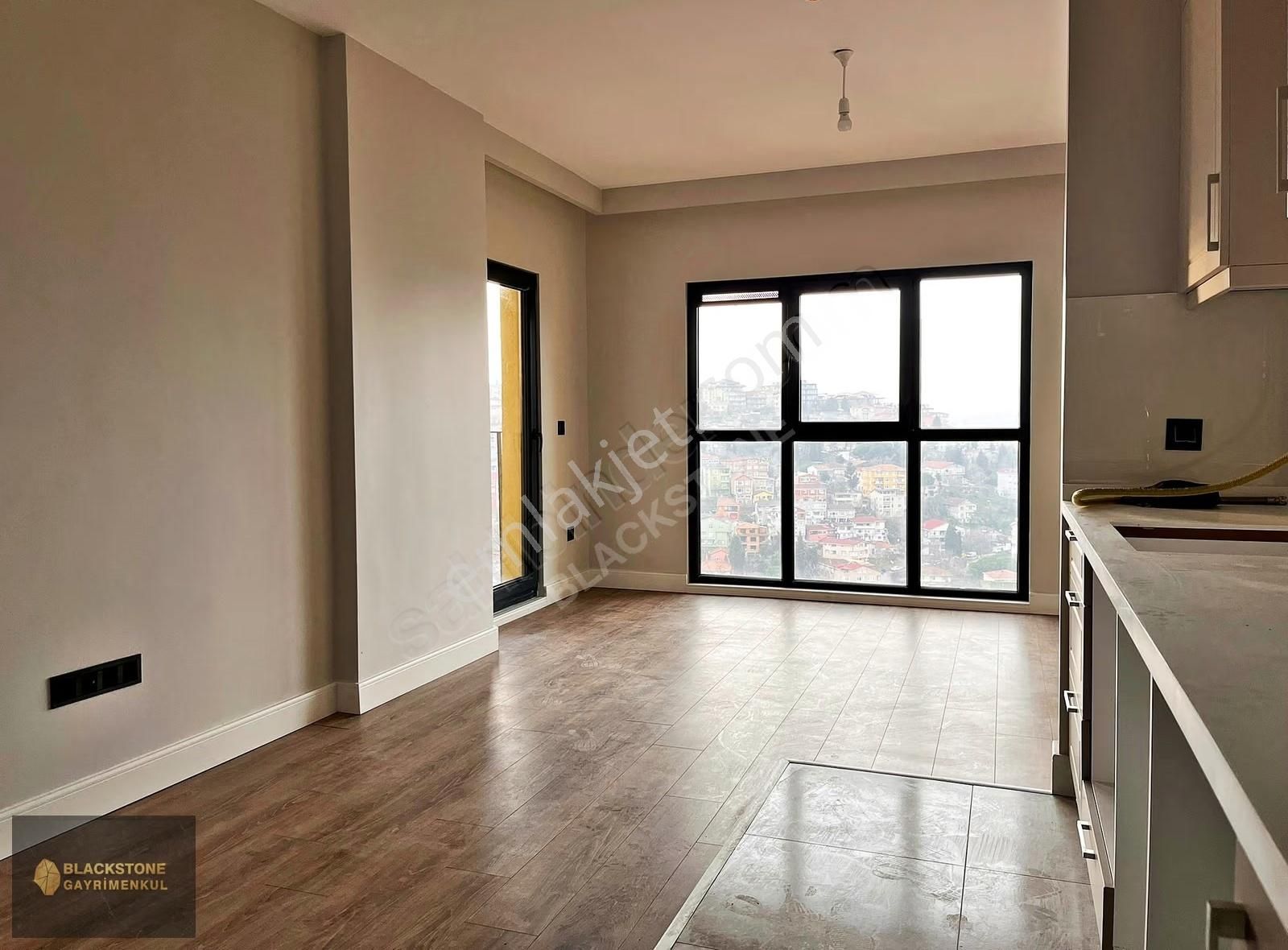 Üsküdar Yeni Çamlıca Konutları 1+1 Kiralık Manzaralı Daire - Görsel 28