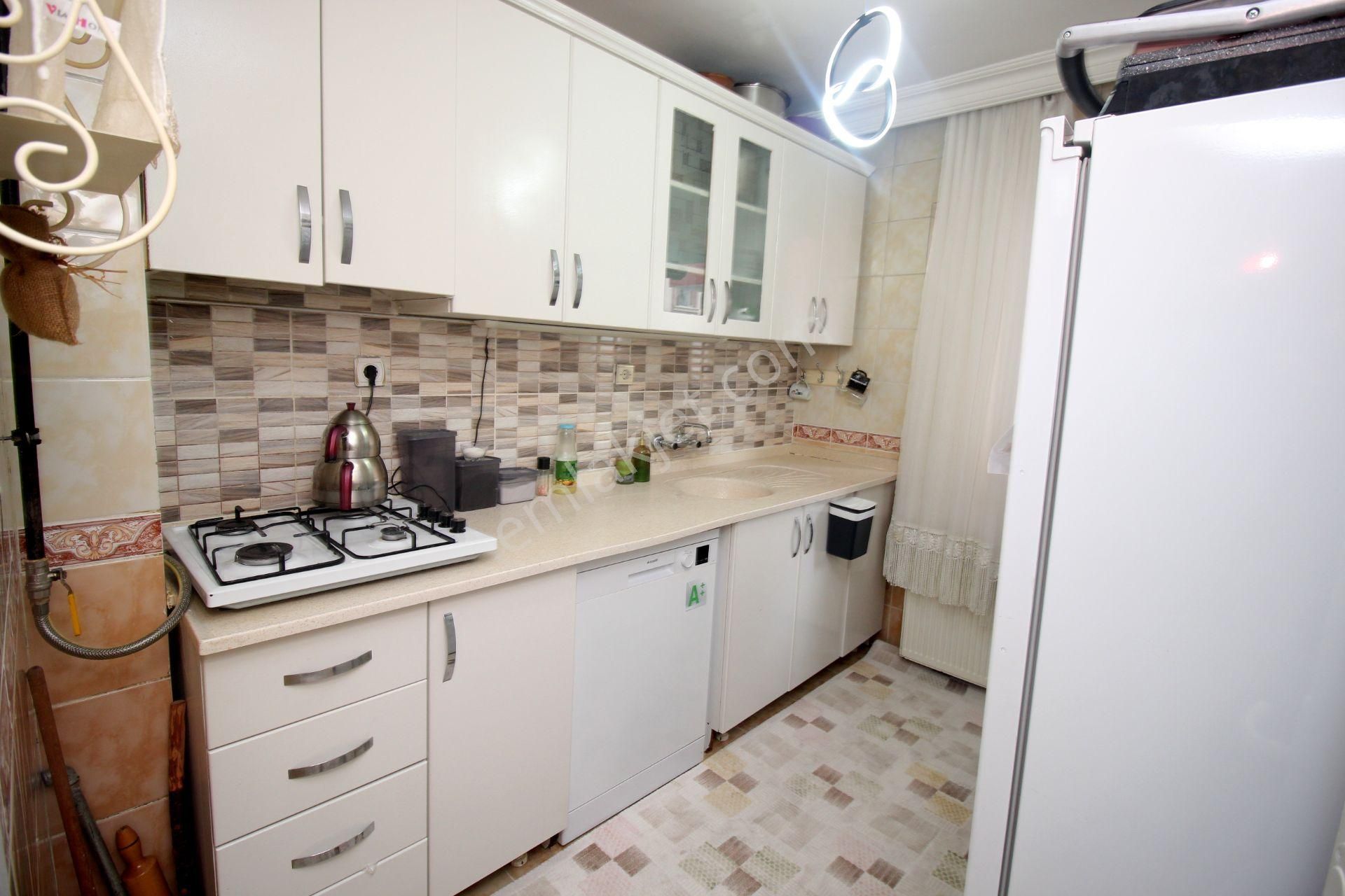 Emre Emlak'tan Kazım Karabekir'de Arakat Ön Cephe Satılık 2+1 Daire - Görsel 5