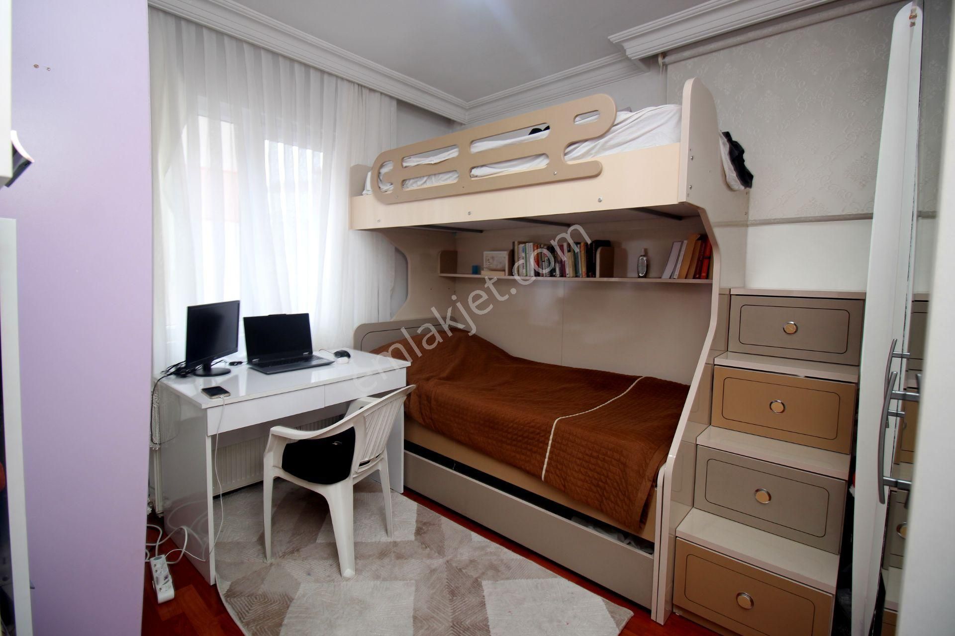 Emre Emlak'tan Kazım Karabekir'de Arakat Ön Cephe Satılık 2+1 Daire - Görsel 11