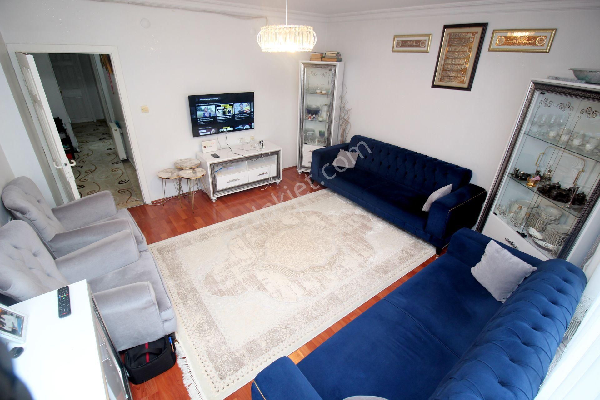 Emre Emlak'tan Kazım Karabekir'de Arakat Ön Cephe Satılık 2+1 Daire - Görsel 2