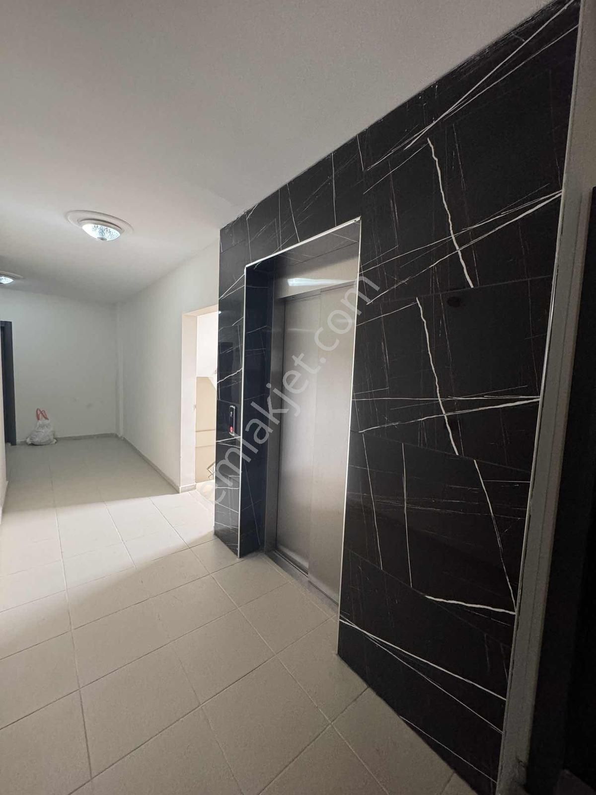 Yomra Kaşüstü Mh Merkezi Konum Satılık 3+1 - Görsel 20