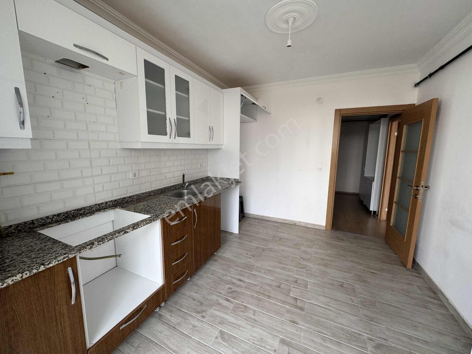 Yomra Kaşüstü Mh Merkezi Konum Satılık 3+1 - Görsel 24