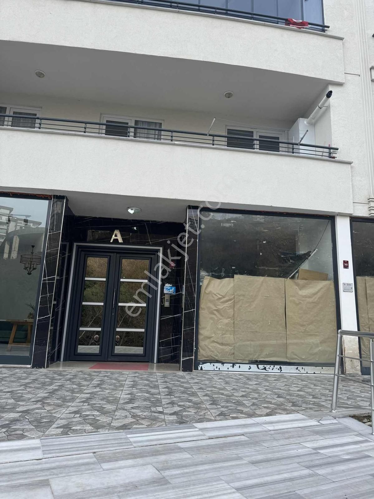 Yomra Kaşüstü Mh Merkezi Konum Satılık 3+1 - Görsel 18