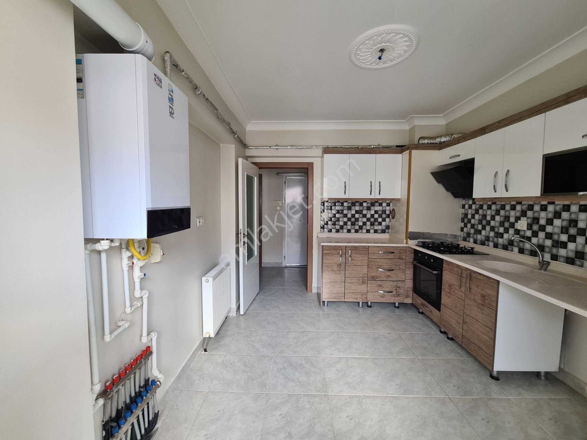 Sancaktepe İ.ö.o. Arkasında Park Manzaralı A3.kat Kiralık 3+1 - Görsel 5