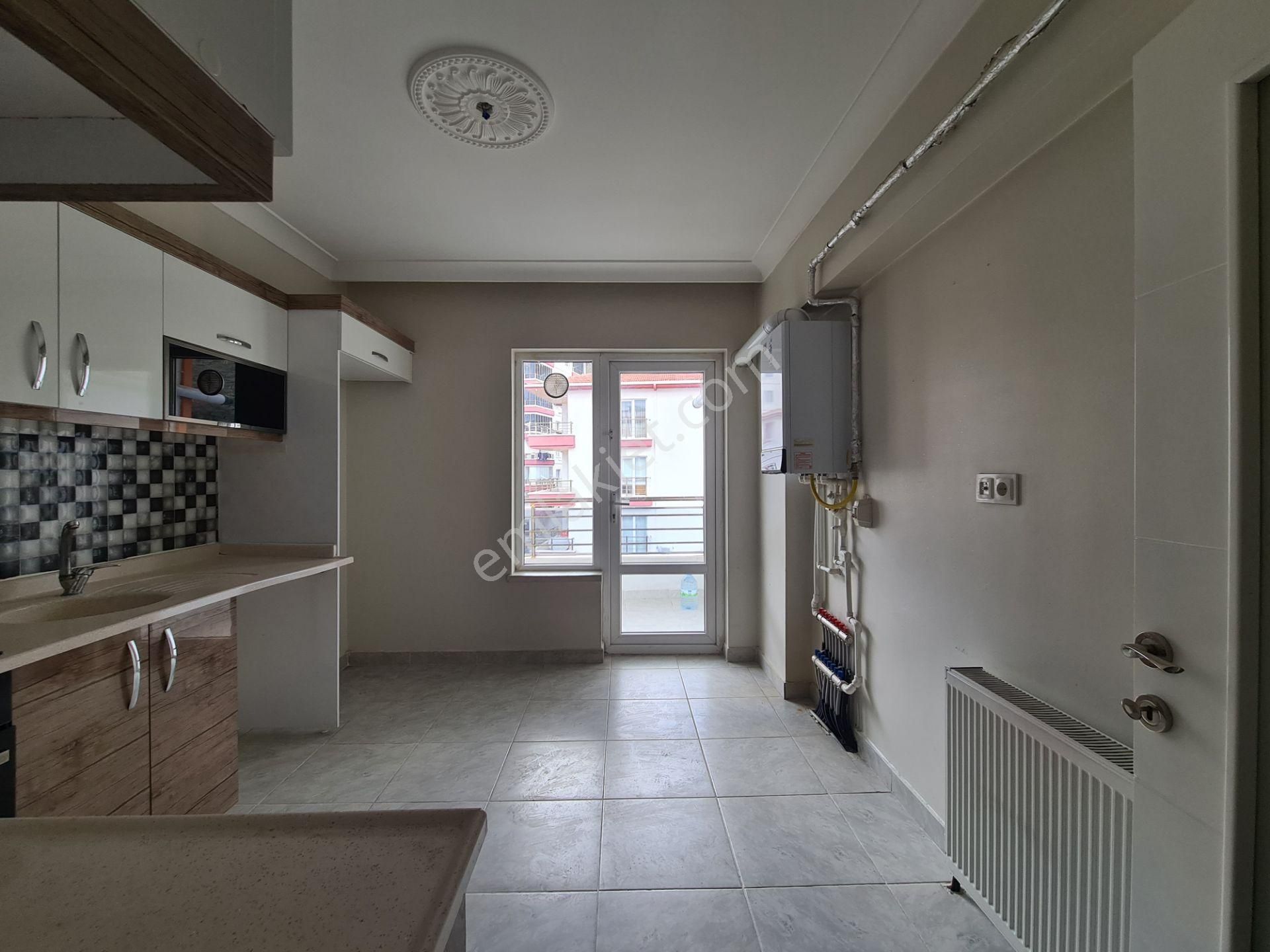 Sancaktepe İ.ö.o. Arkasında Park Manzaralı A3.kat Kiralık 3+1 - Görsel 8