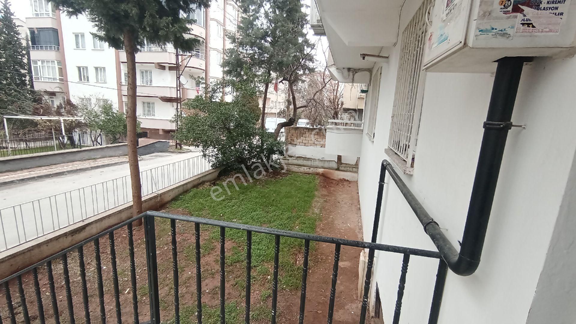 Kolejtepe Mahlesinde Hasarsız 3+1 Göbek Kat Daire - Görsel 29