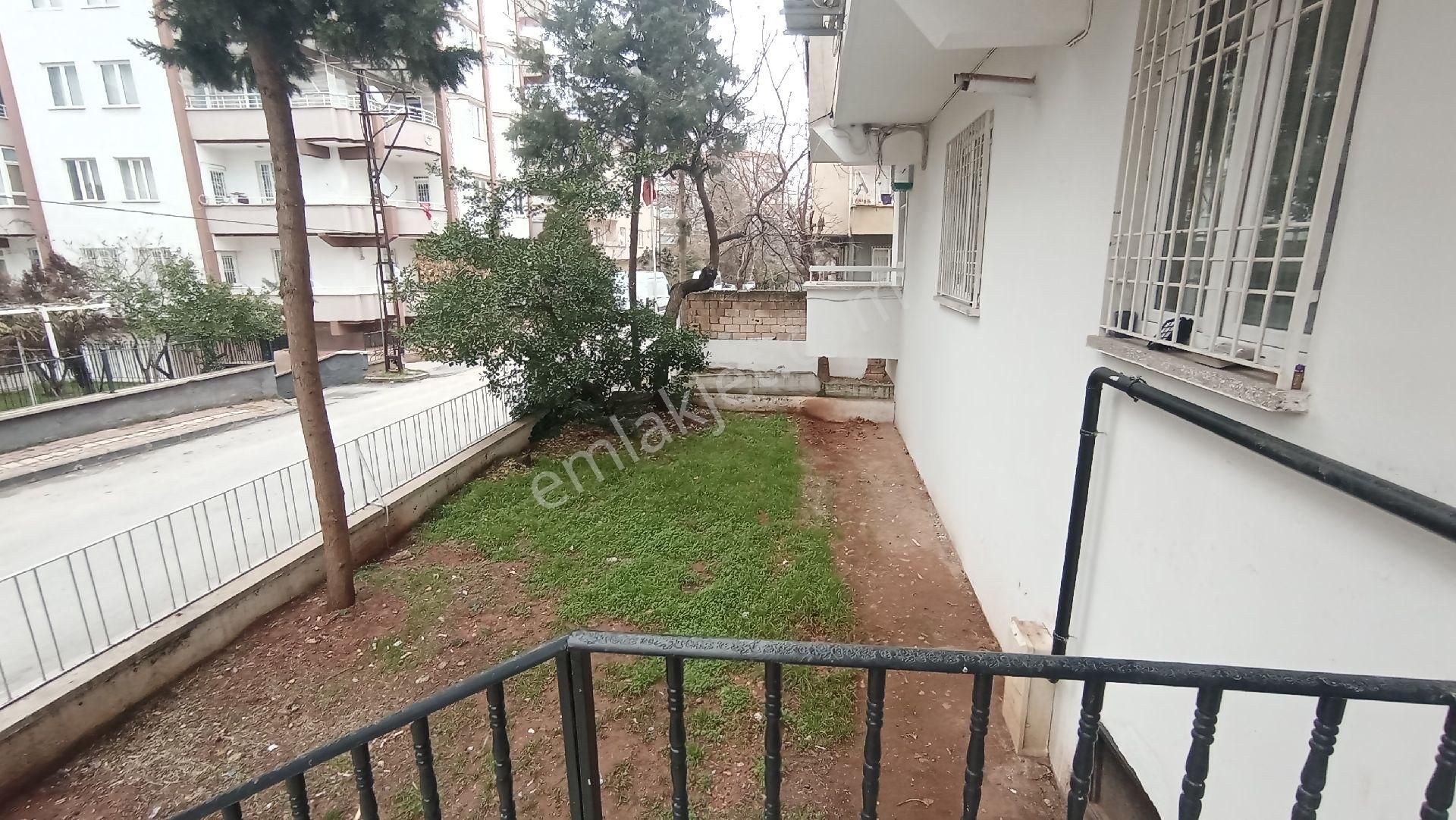 Kolejtepe Mahlesinde Hasarsız 3+1 Göbek Kat Daire - Görsel 33