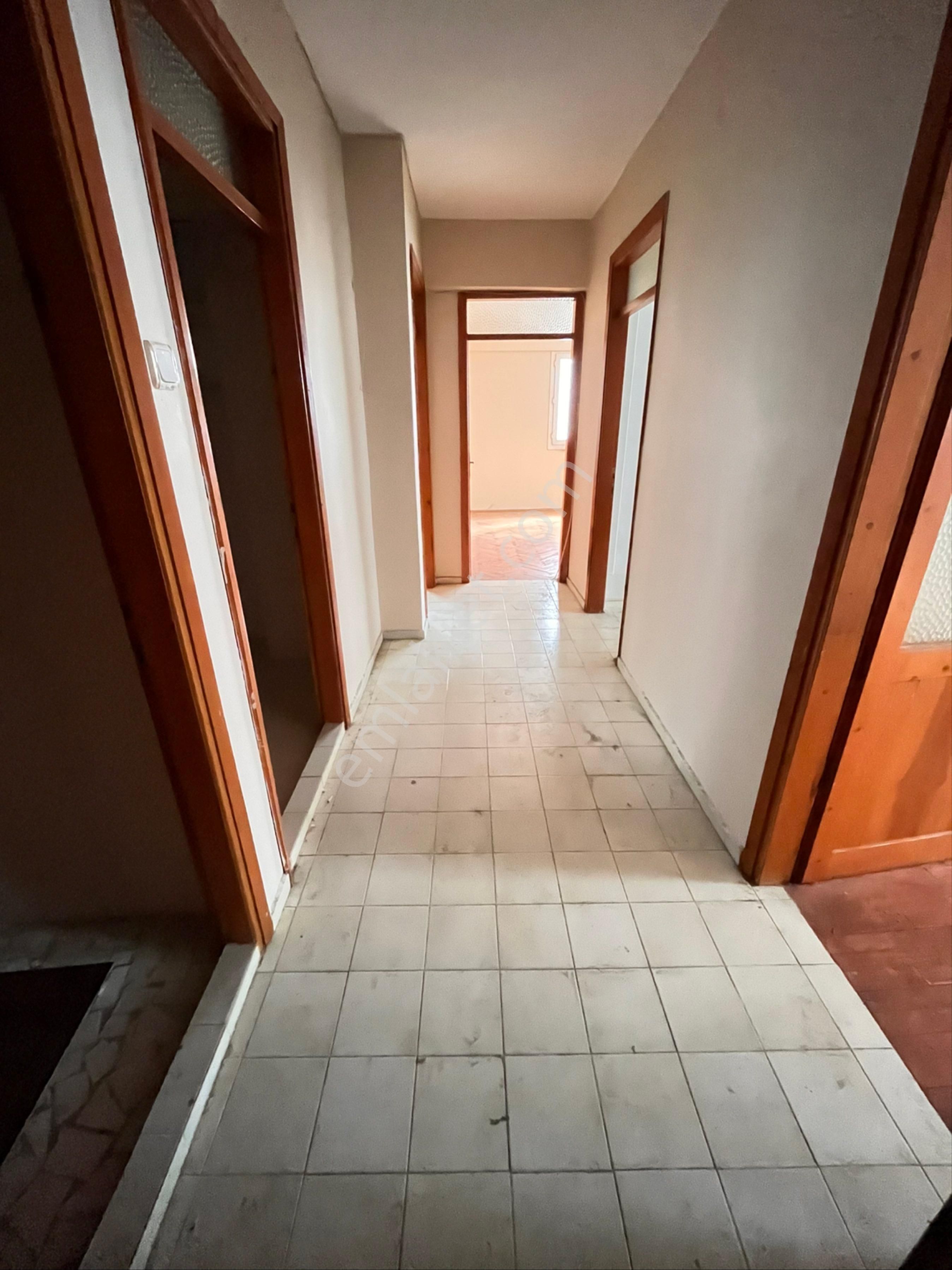 Araphasan Mah.de 2+1 100m2 Köşe Karanlık Odası Olmayan Arakat Daire - Görsel 16