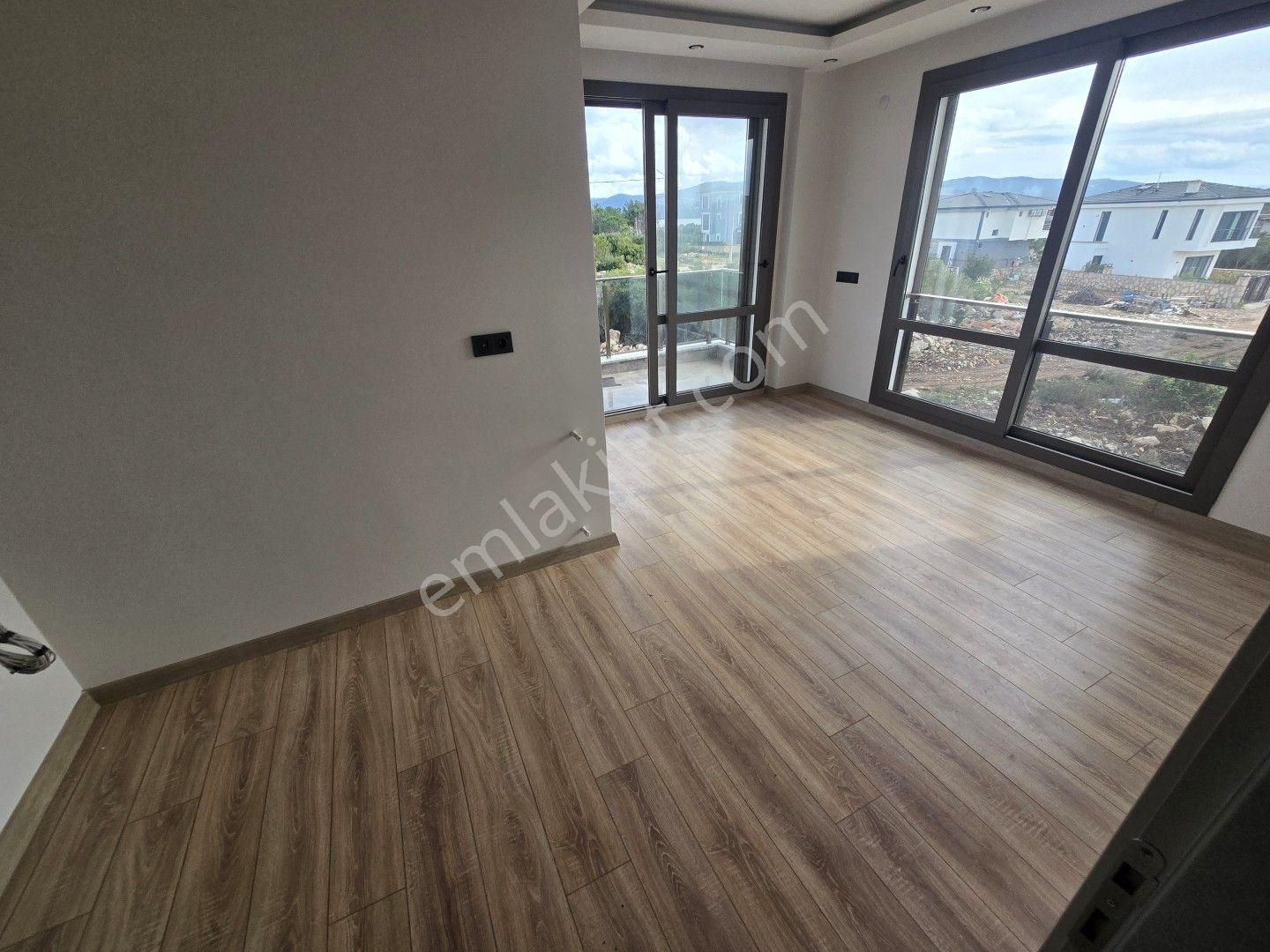 Didim Fevzi Paşa Mahallesinde Plaja 1.200 Mt Mesafede Satılık Tam Müstakil Villa - Görsel 14