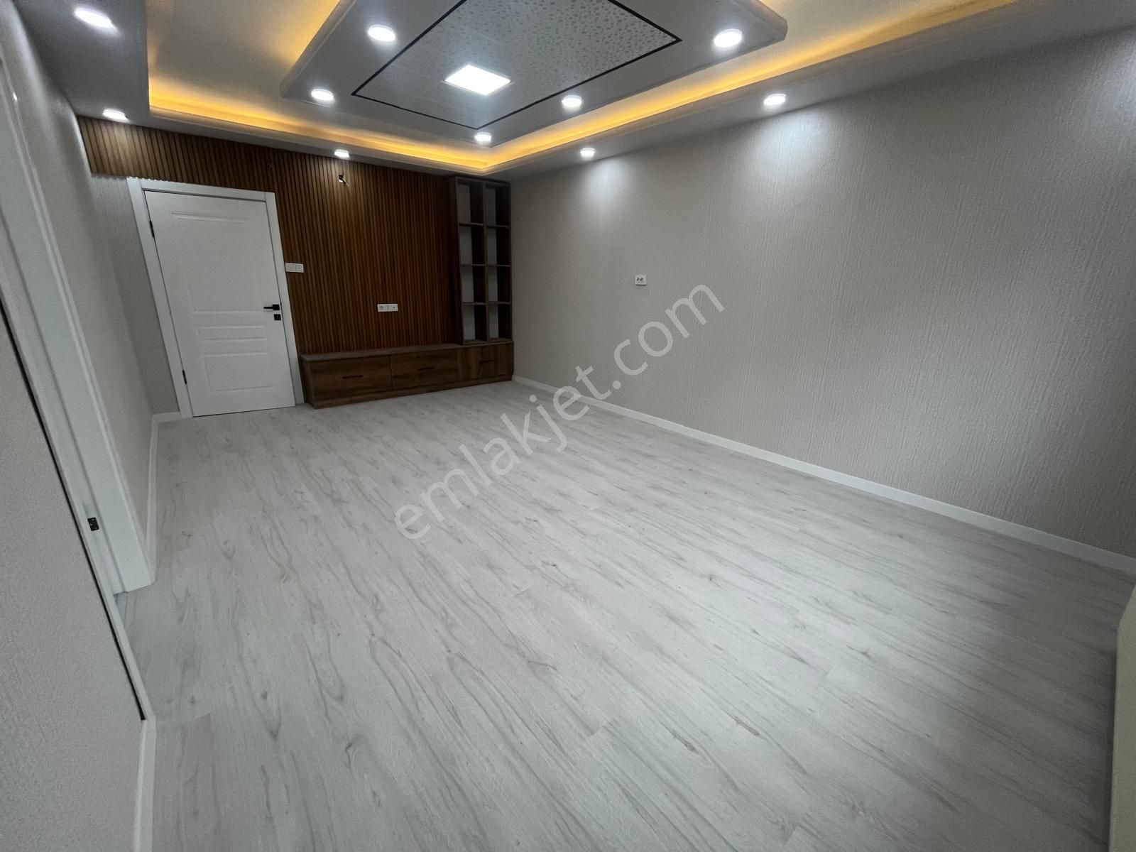 Mç Emlak'tan Ön Cephe Ara Katta 3+1 Full Yapılı Daire - Görsel 6