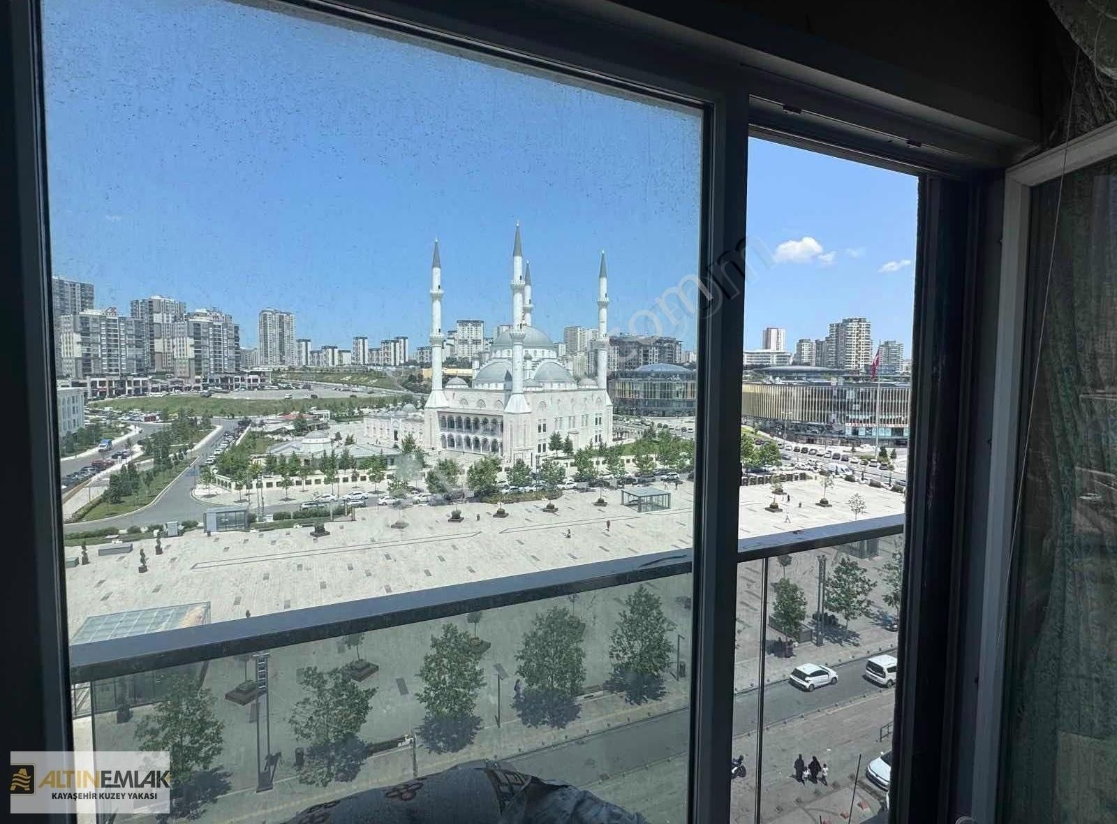 Full Cami Ve Botanik Manzaralı 4+1 Satılık Daire