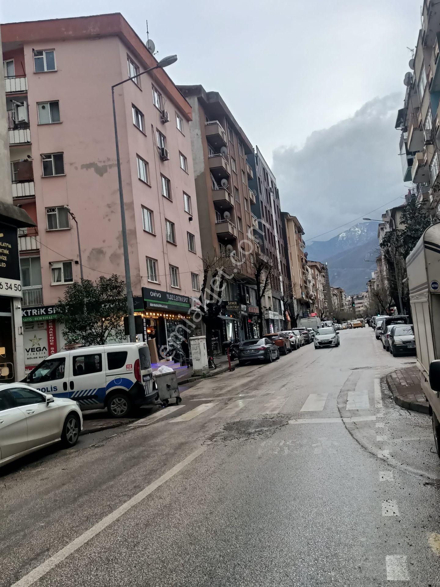 Gazcılarda Cadde Üzerinde 3+1 Acil Kiralık Daire - Görsel 9