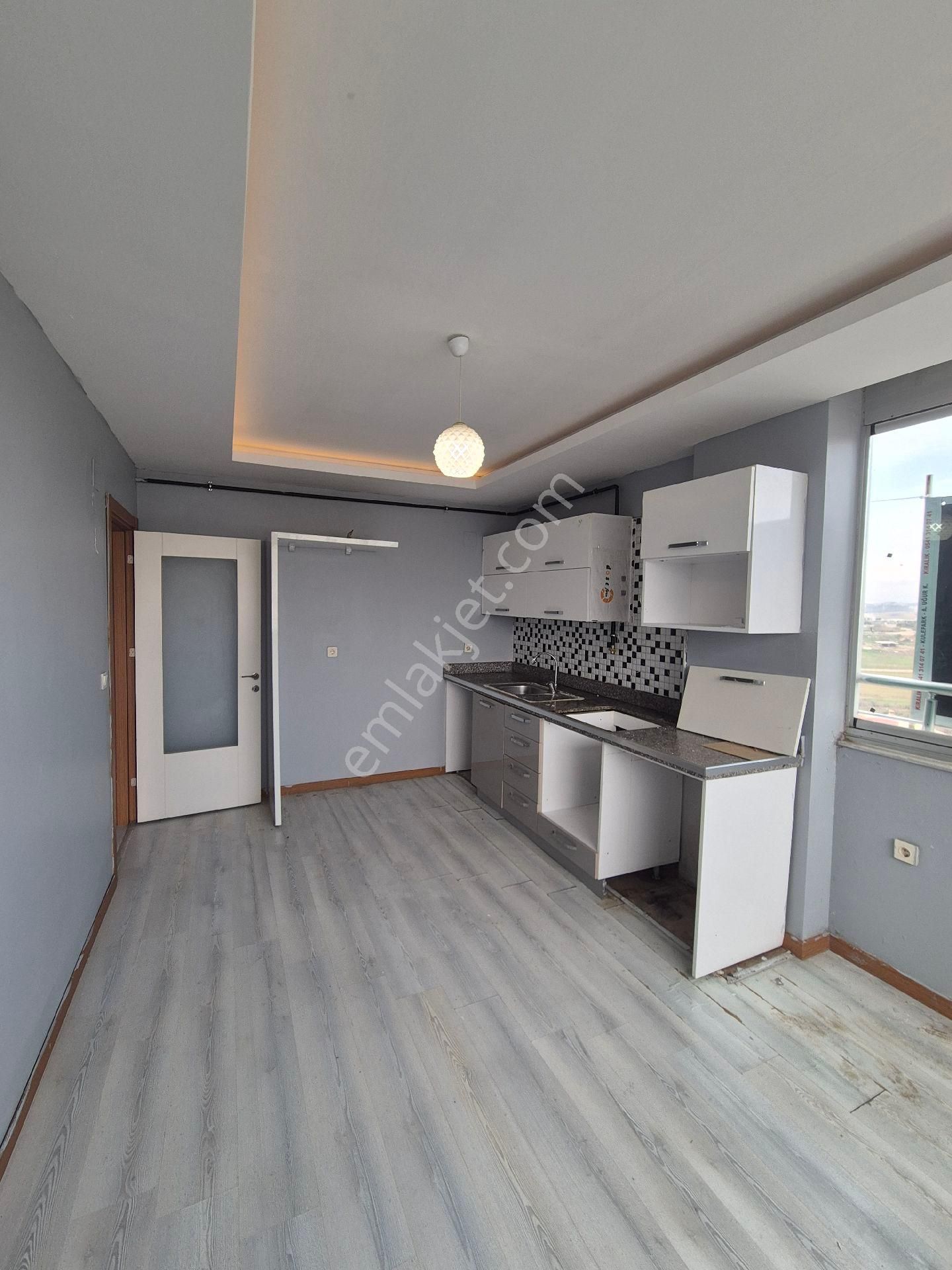 Gültepe'de 3+1 Kapalı Mutfak Bulvar Üzeri Az Katlı Kiralık Daire - Görsel 4